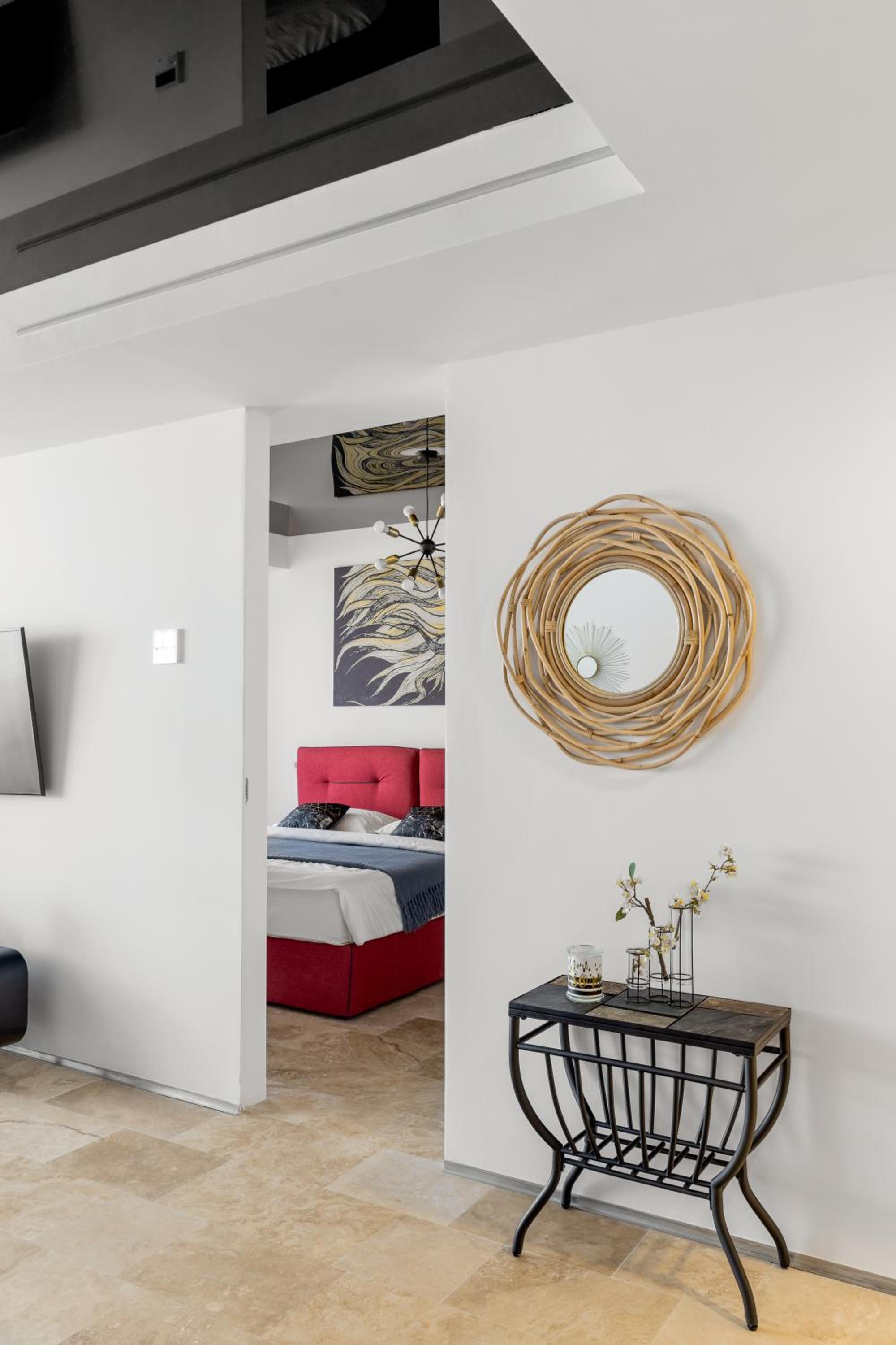 One Bedroom Superior Apartment - Photo 18