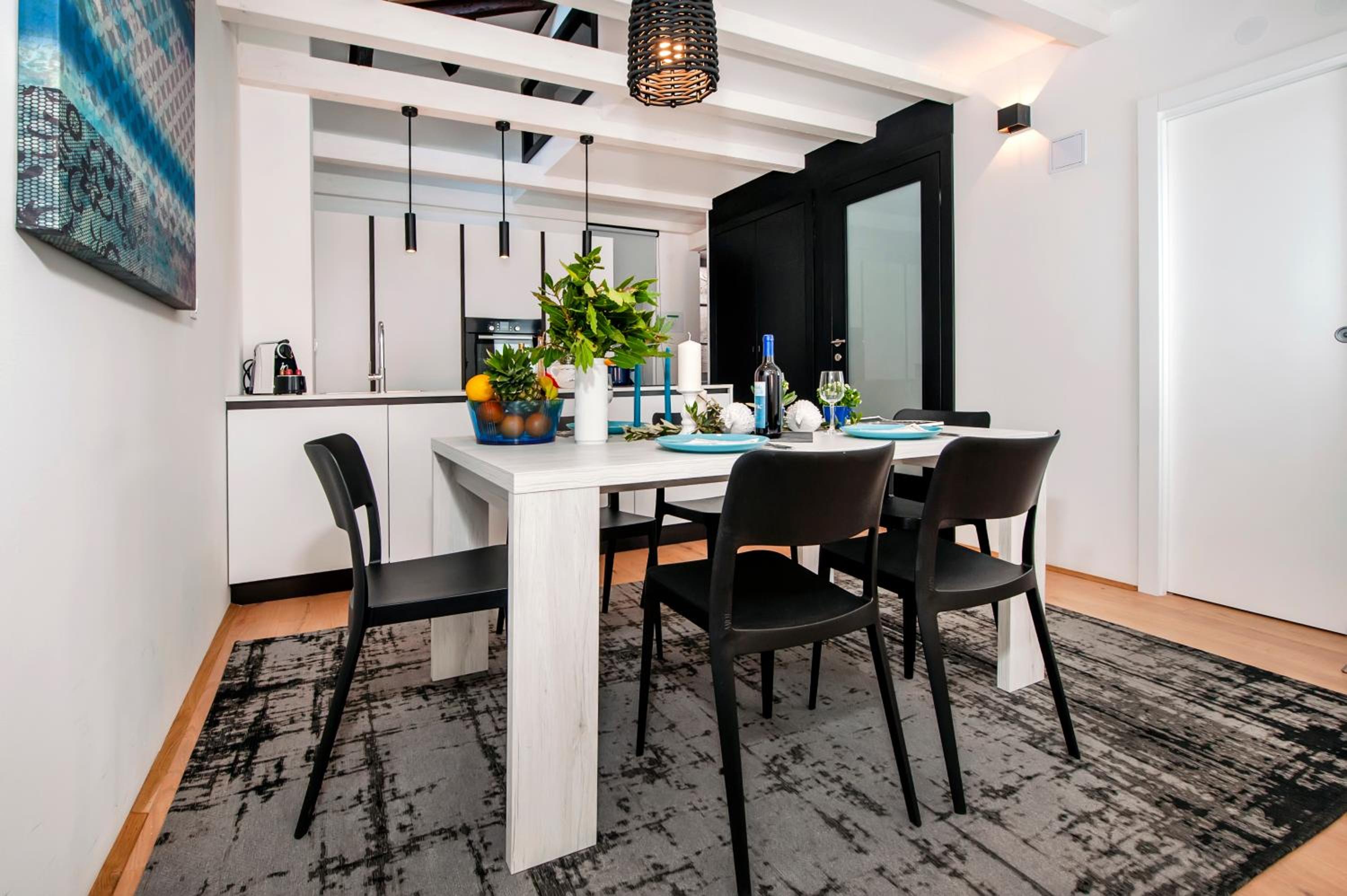 Two-Bedroom Apartment - Photo 19