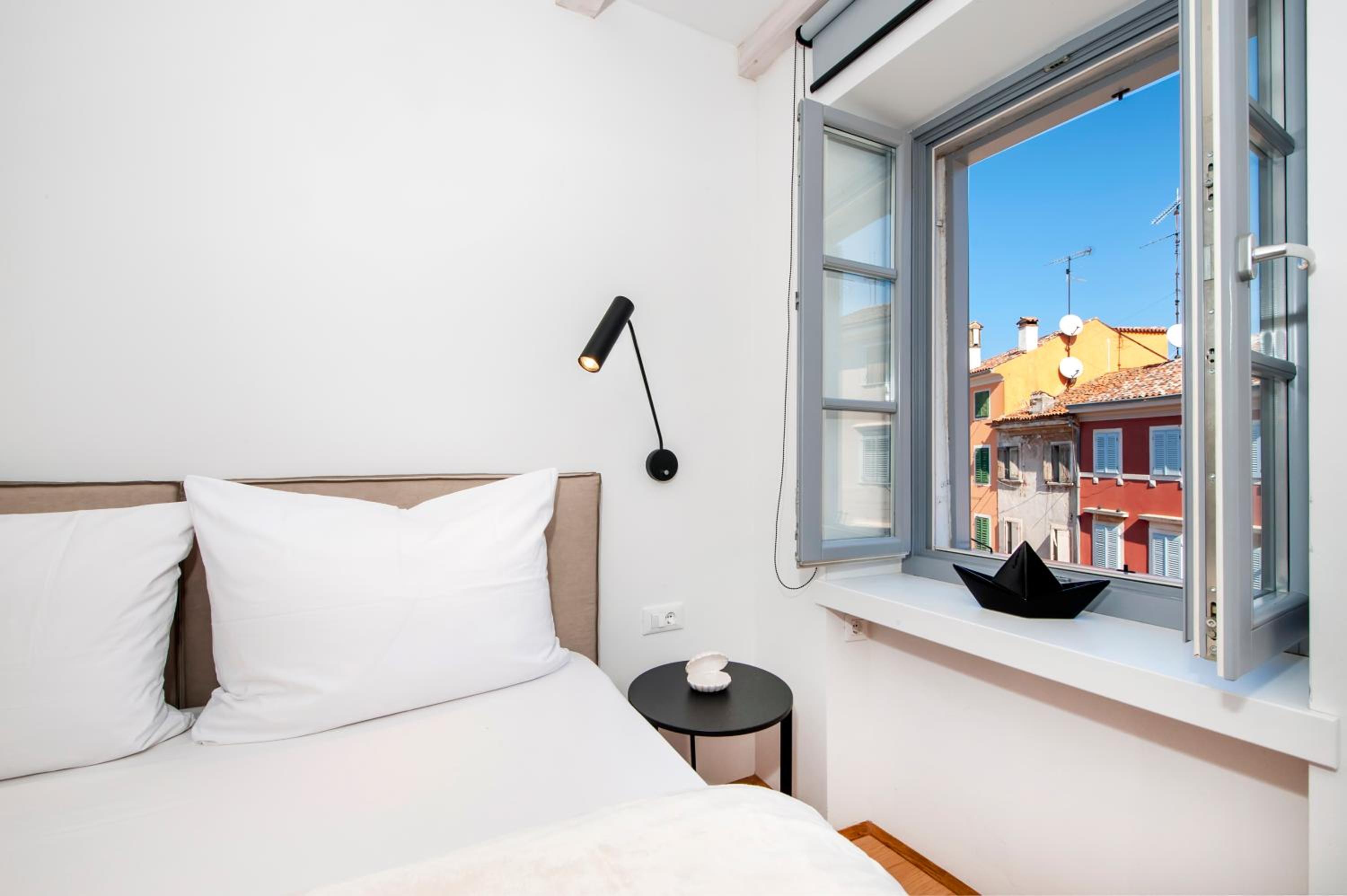 Two-Bedroom Apartment - Photo 30