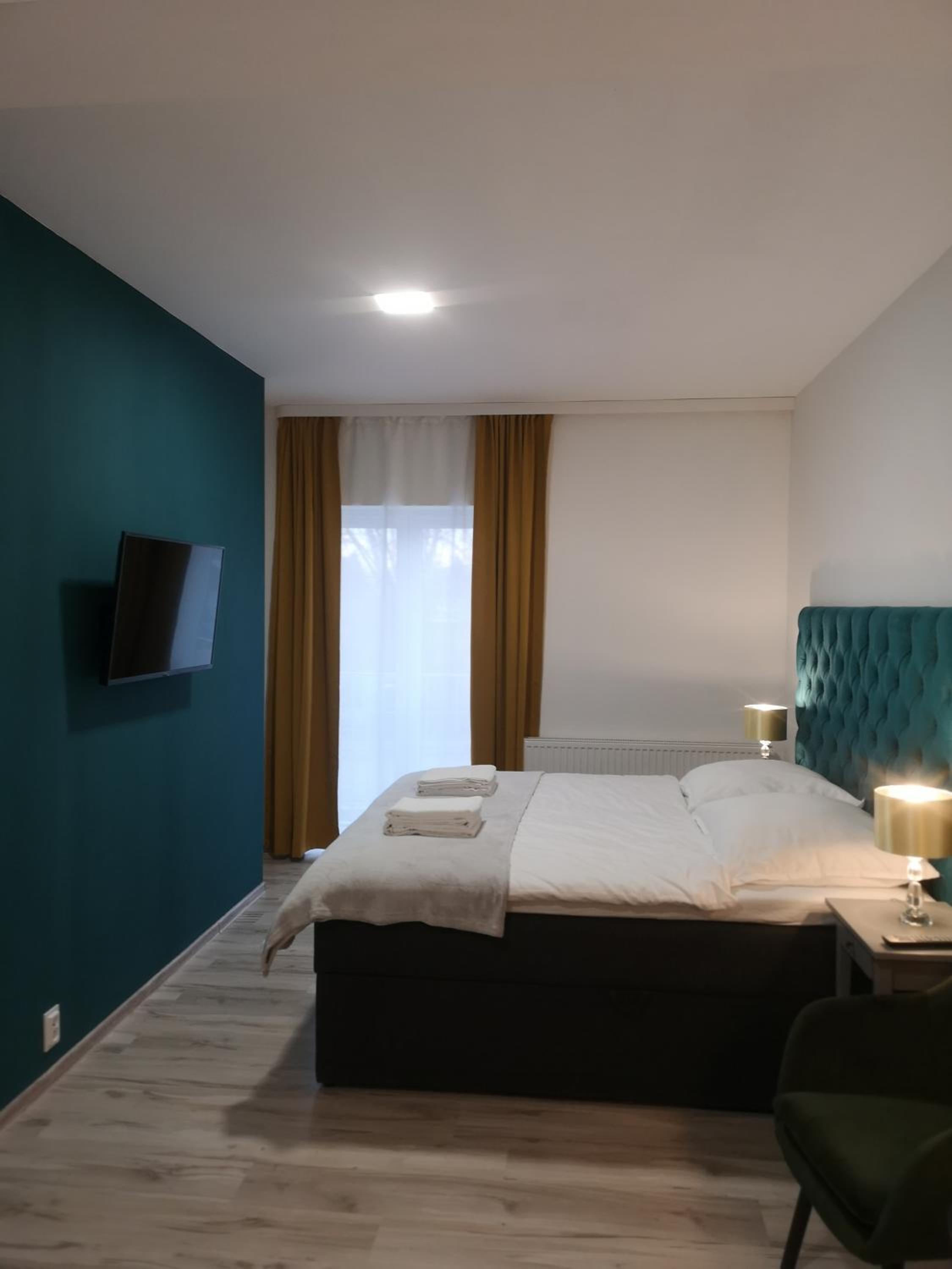 Two-Bedroom Apartment - Photo 15