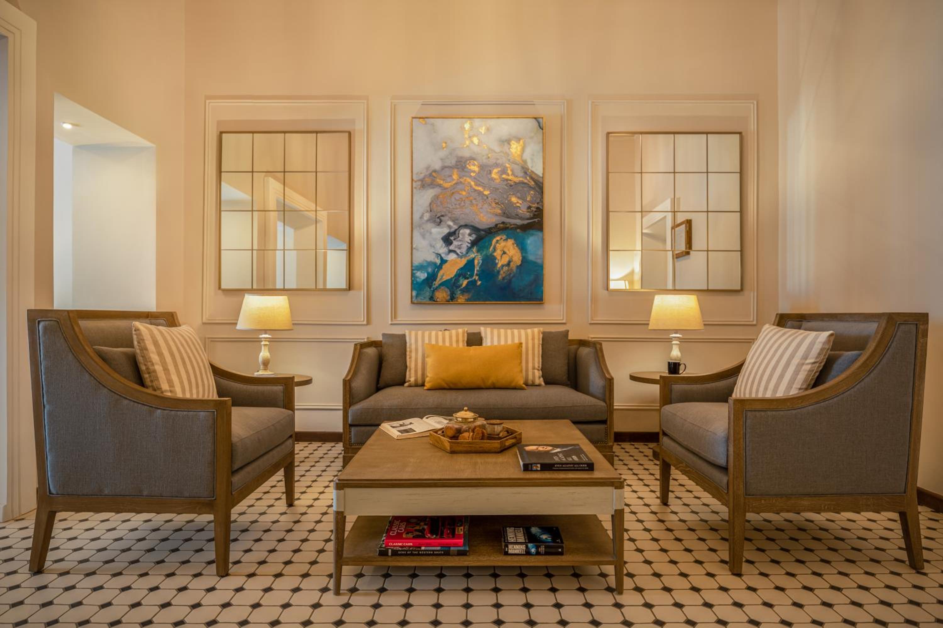 Superior Suite with Pool Access - Photo 3