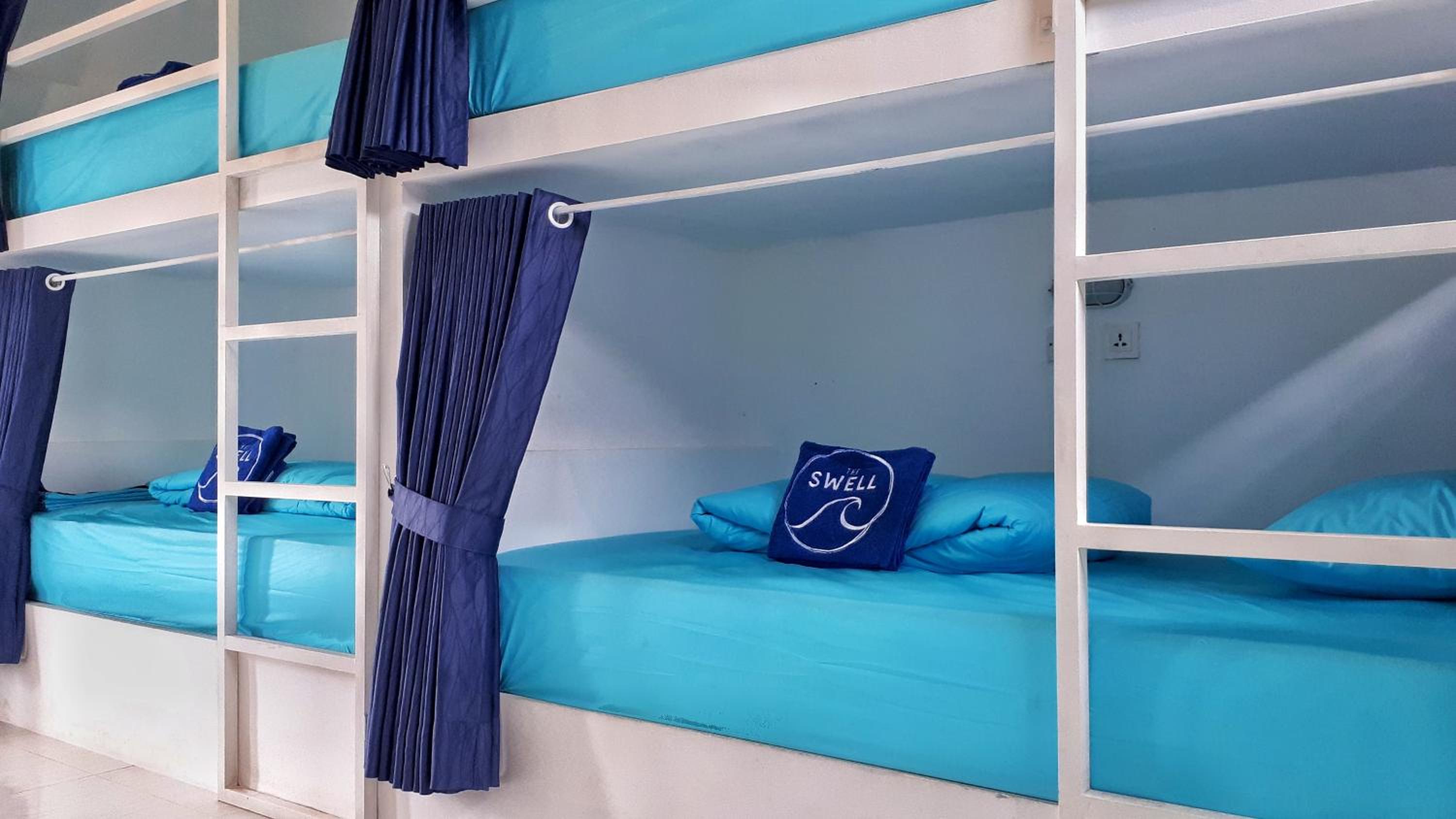 Bunk Bed in Female Dormitory Room   photo 3