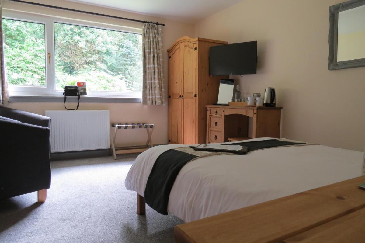 Double or Twin Room with Garden View photo 2