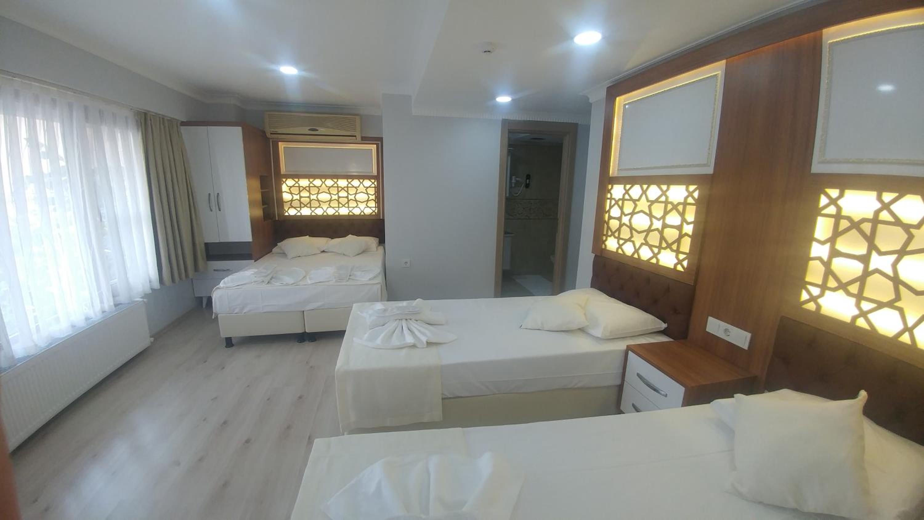 Deluxe Quadruple Room photo 1
