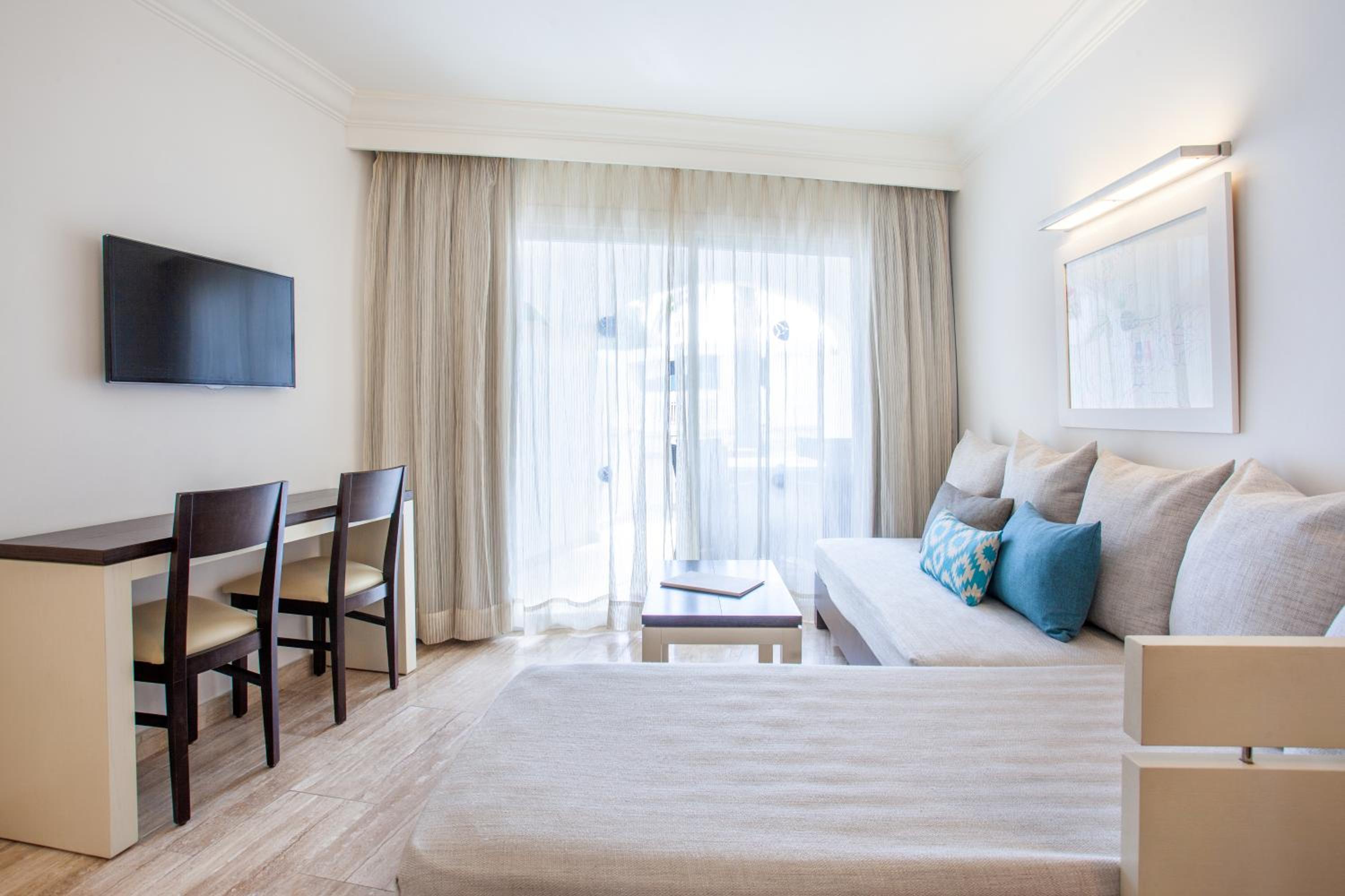 Apartamento de una habitación con vista al jardín (2 adultos + 1 niño)