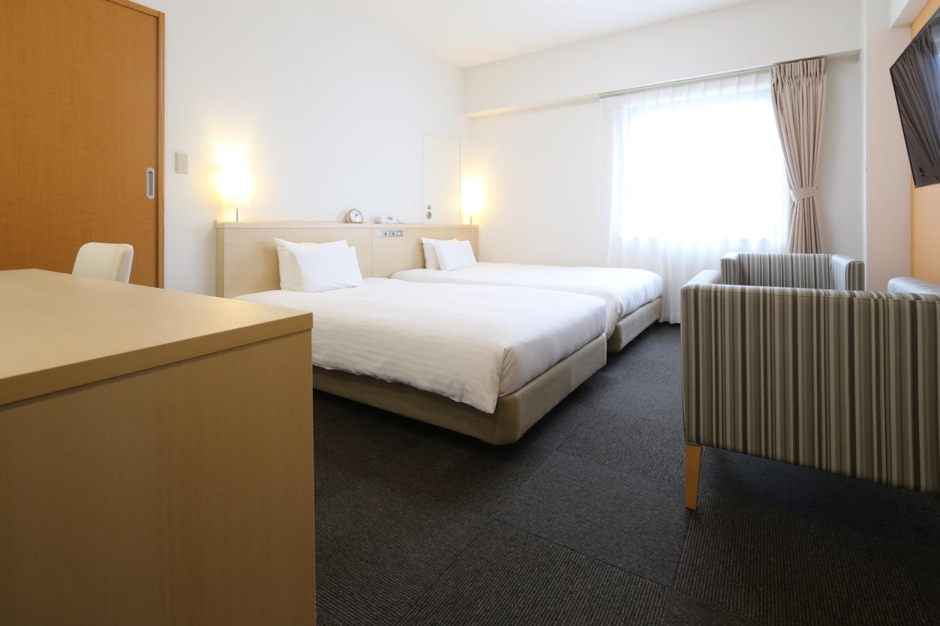 Deluxe Twin Room B - Non-Smoking - Photo 1