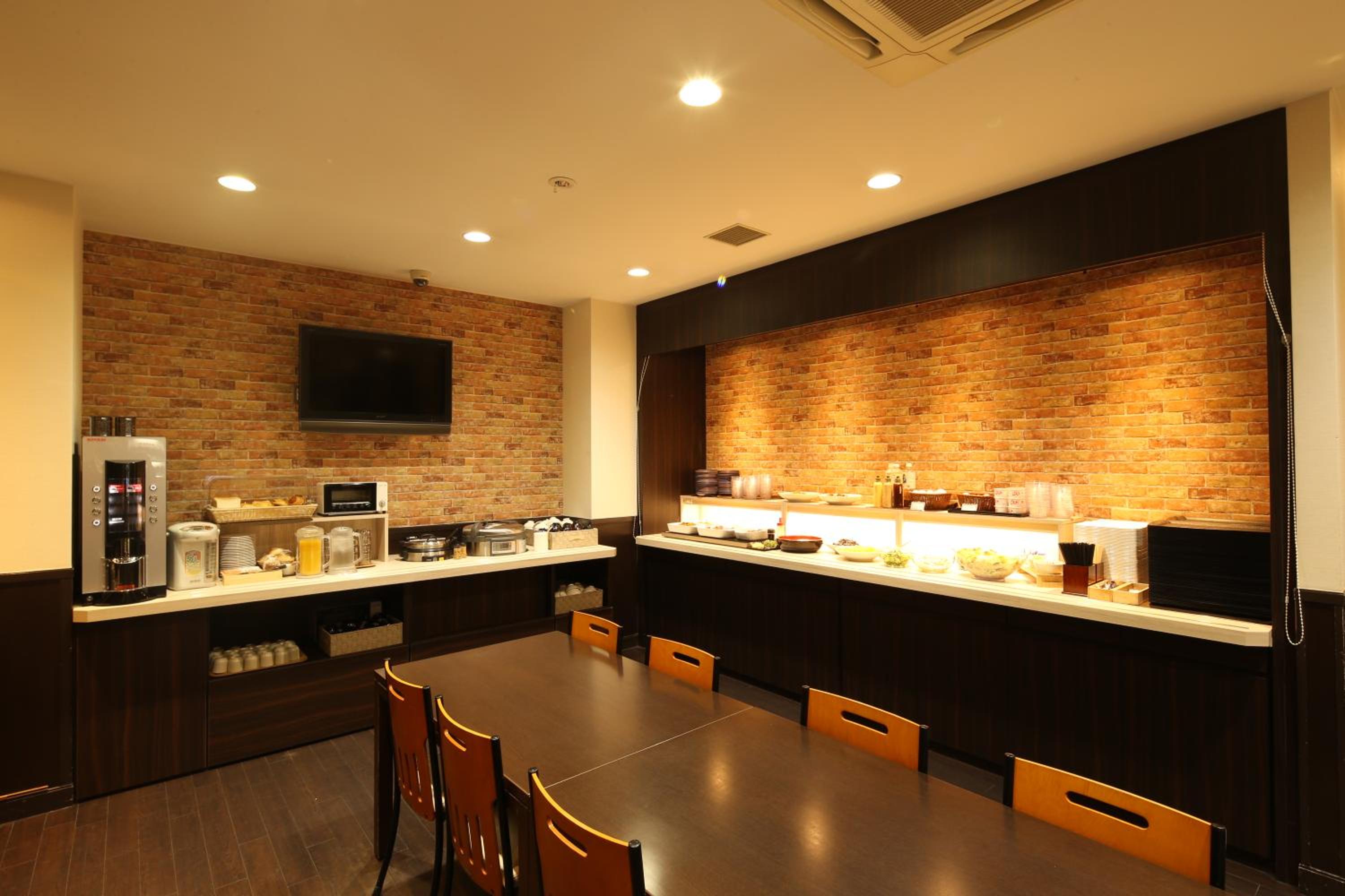 Double Room - Non-Smoking  - Photo 4