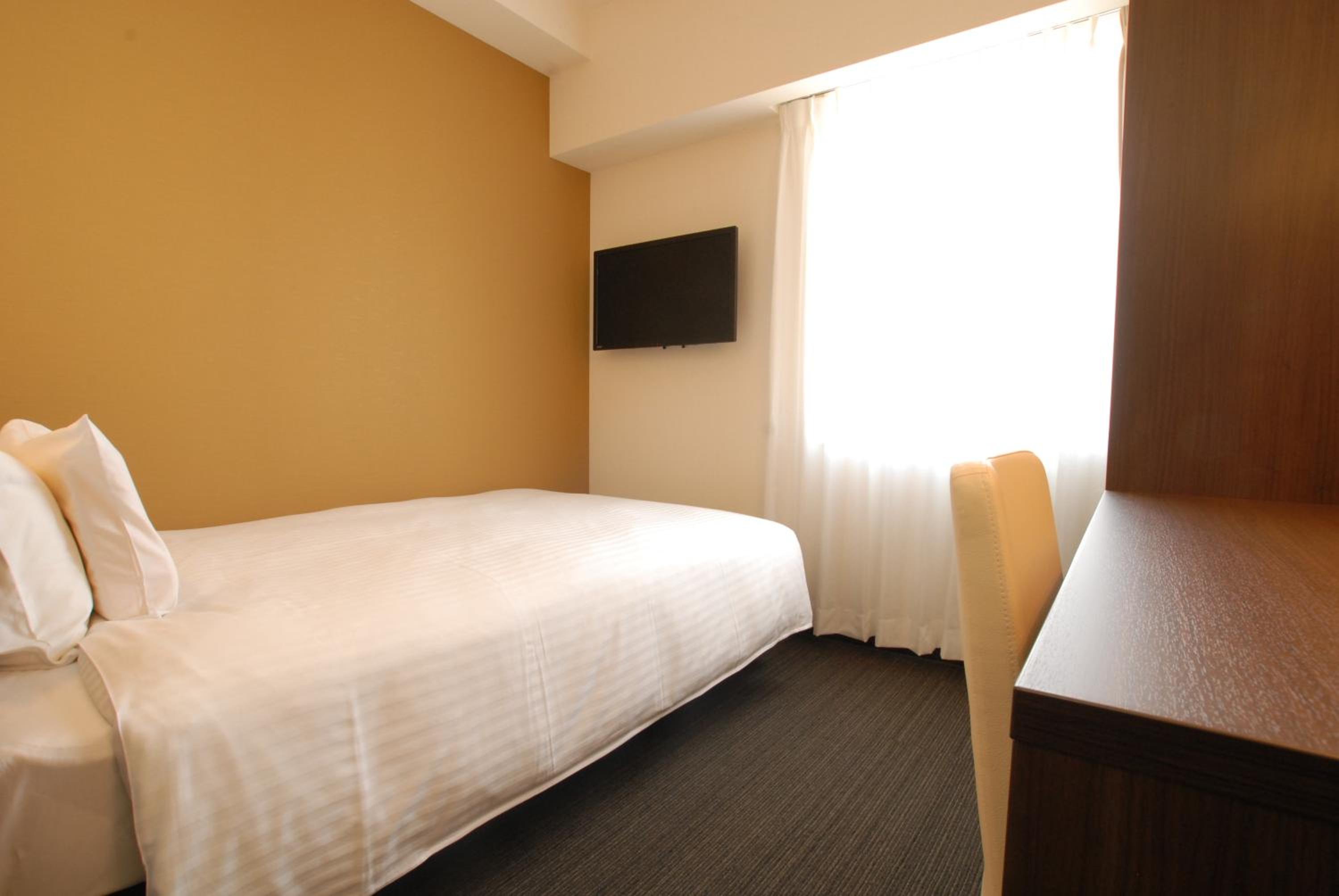 Single Room A - Smoking photo 1