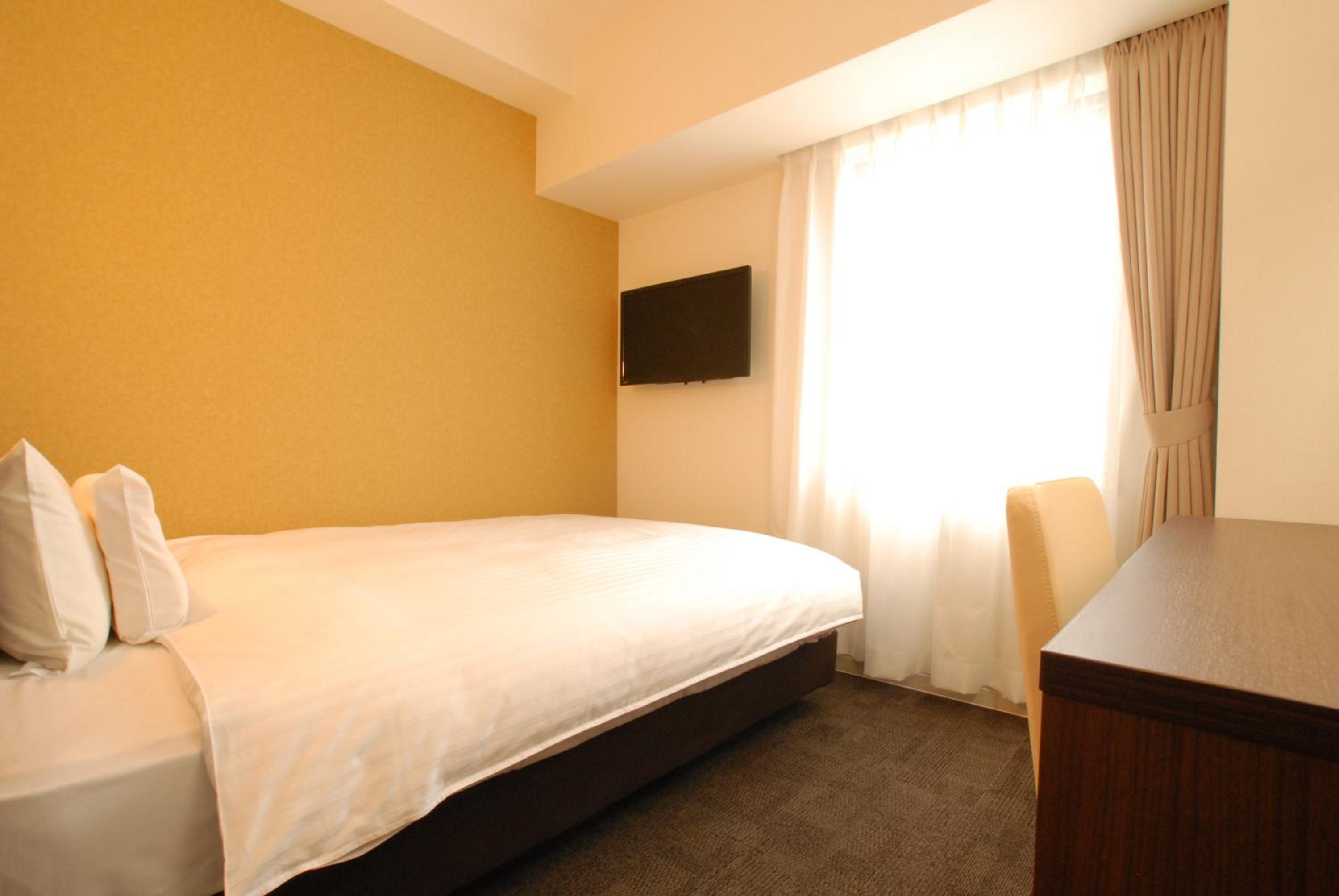 Single Room - Non-Smoking