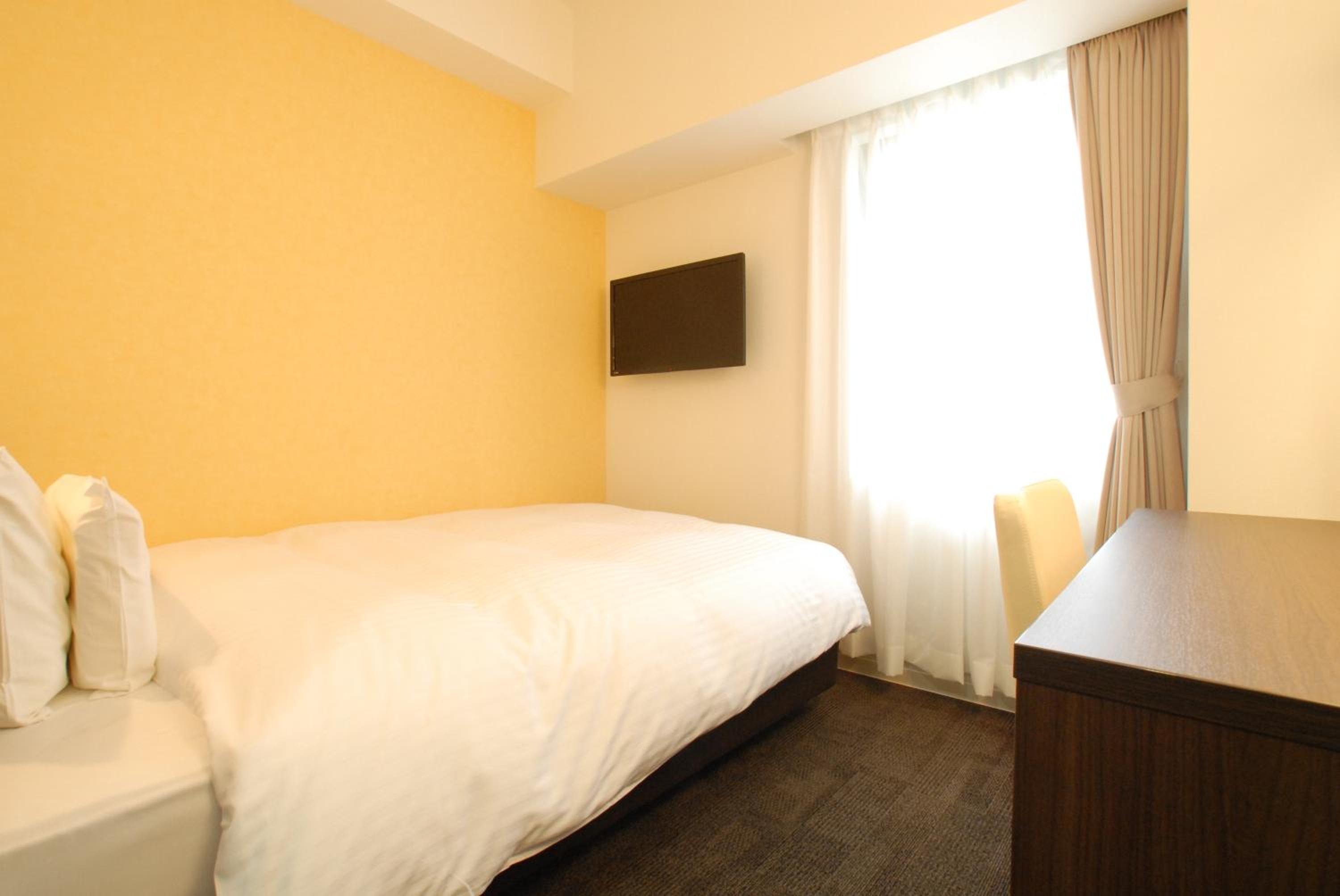 Single Room - Non-Smoking
