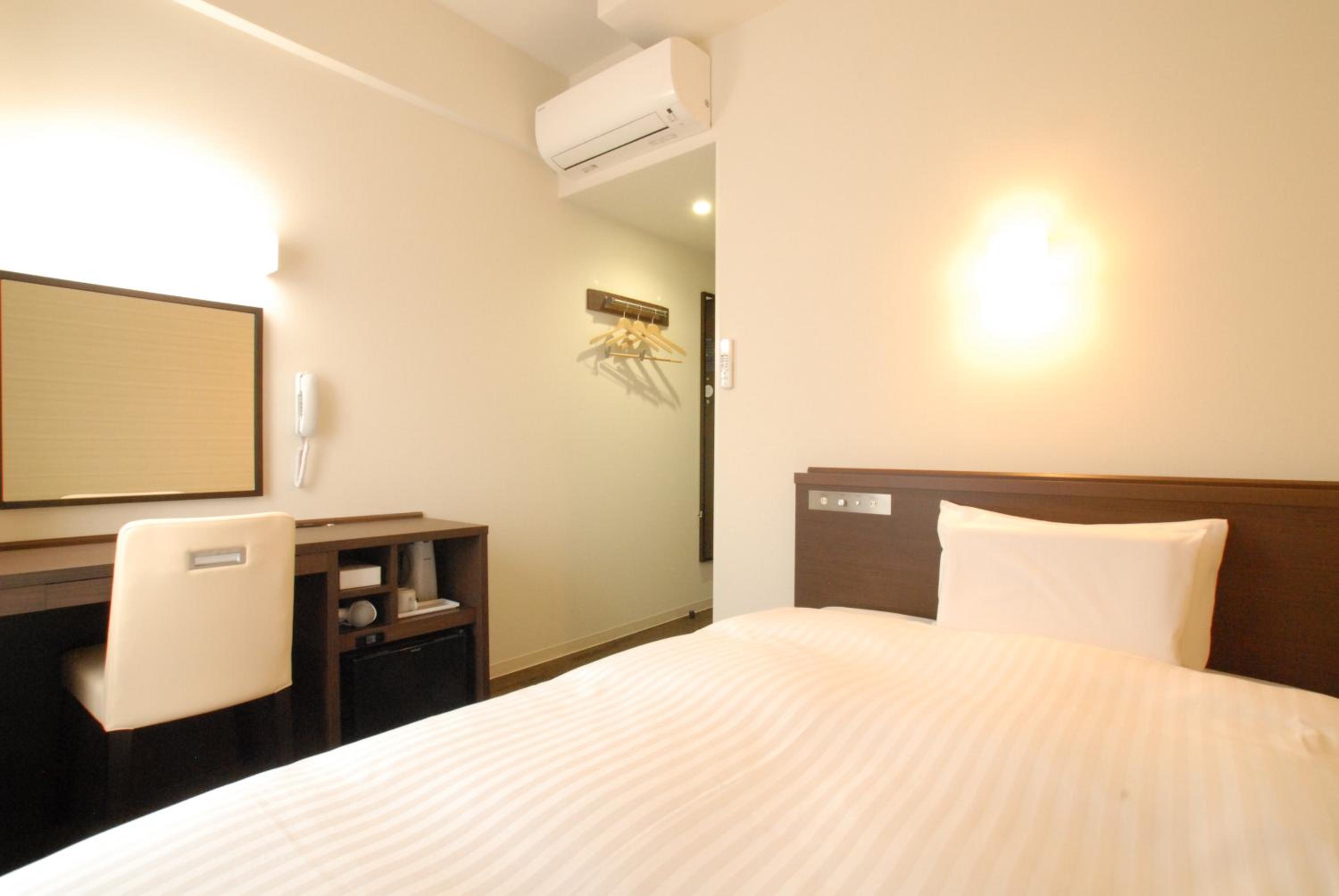 Double Room - Non-Smoking  - Photo 1