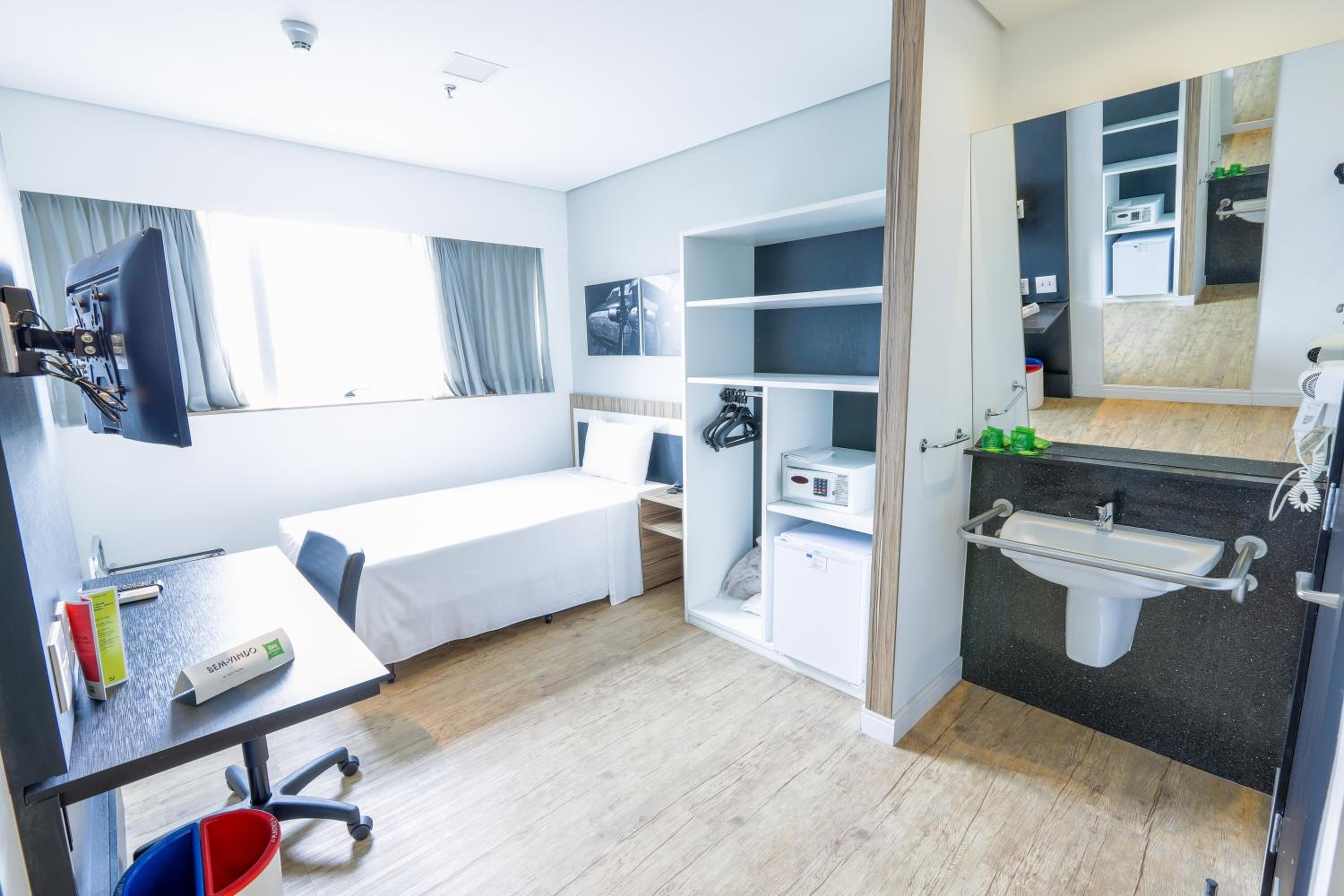 Apartment - Wheelchair Access 