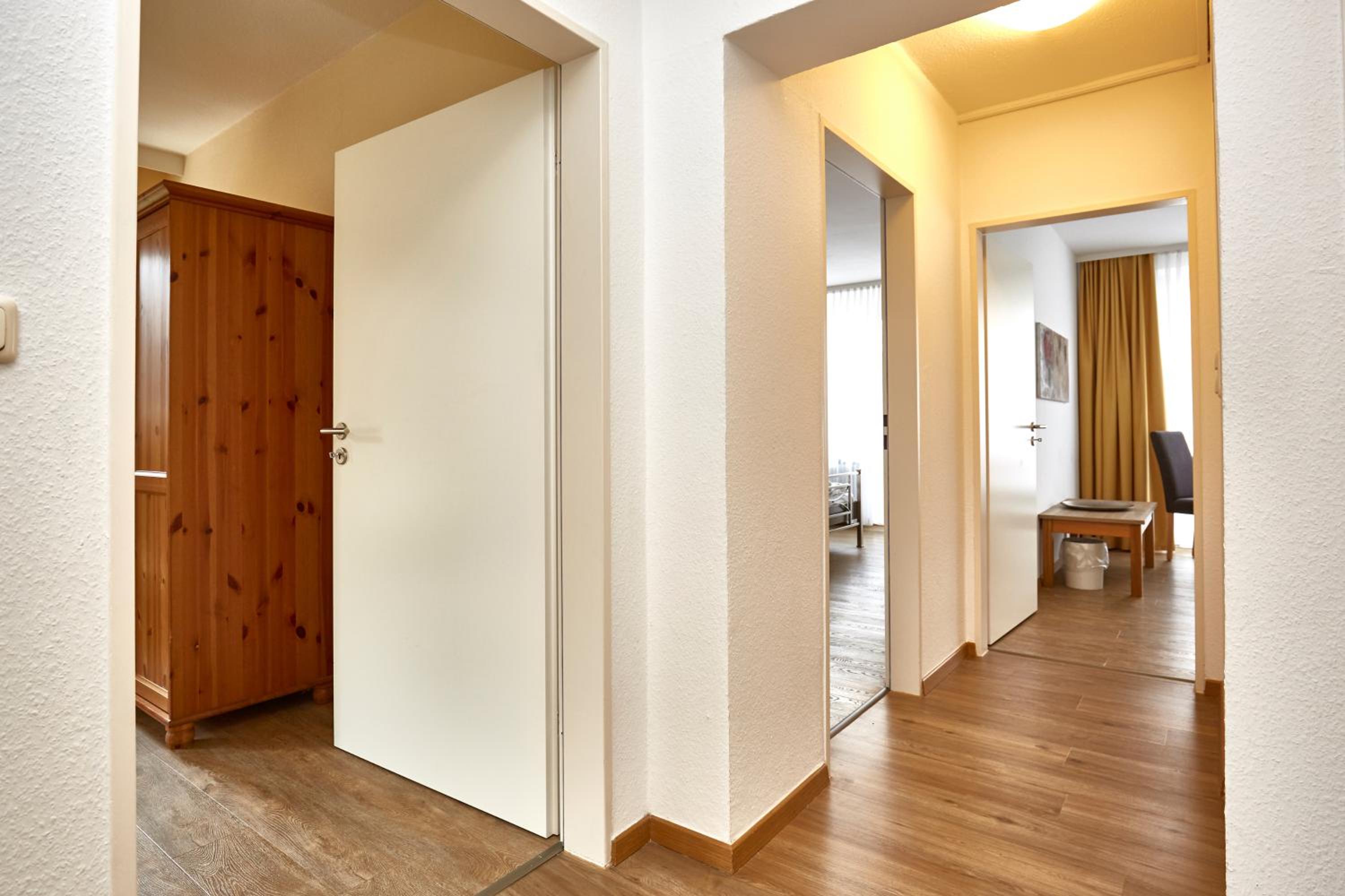 Two-Bedroom Suite - Photo 7