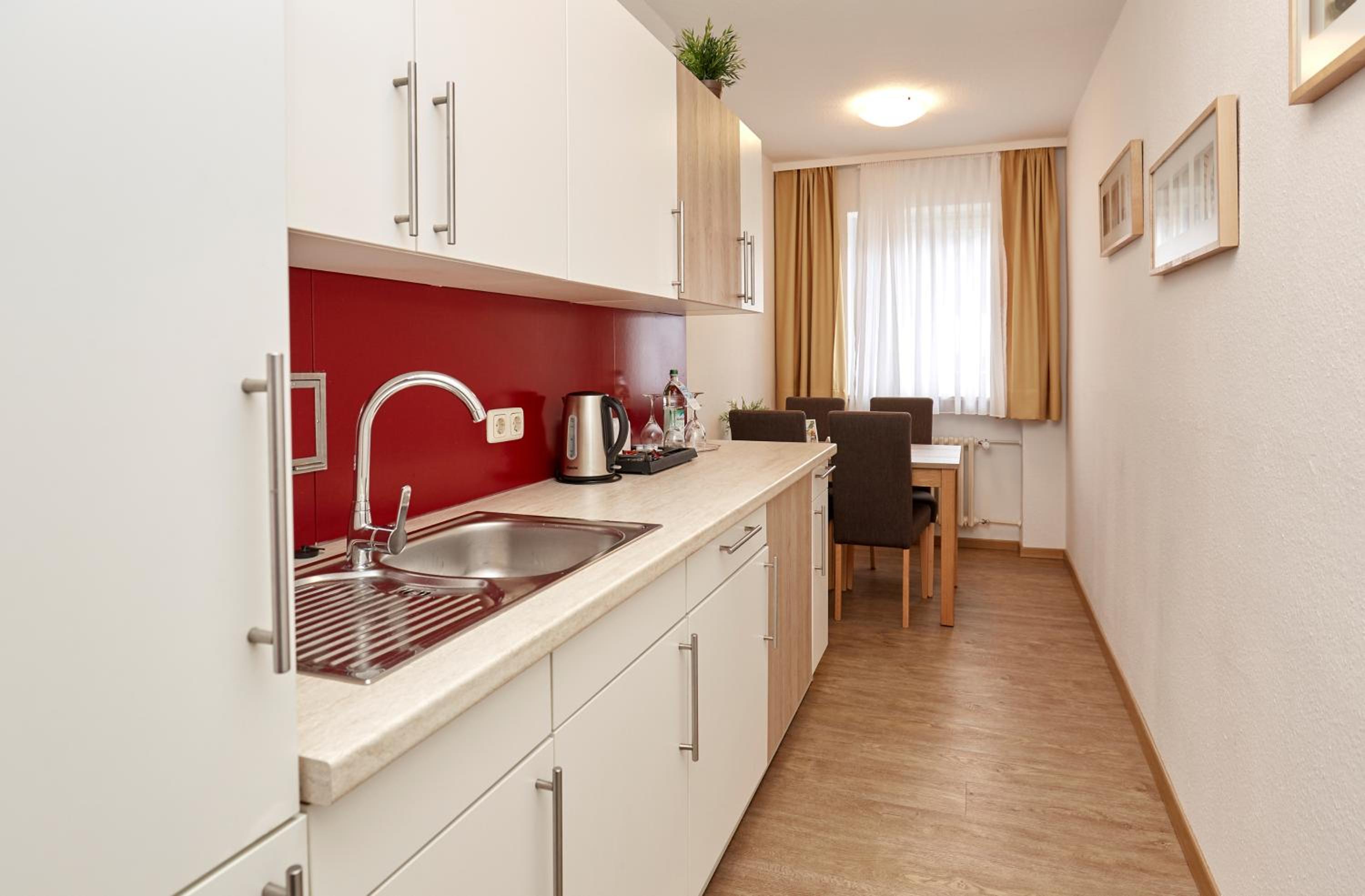 Two-Bedroom Suite - Photo 6