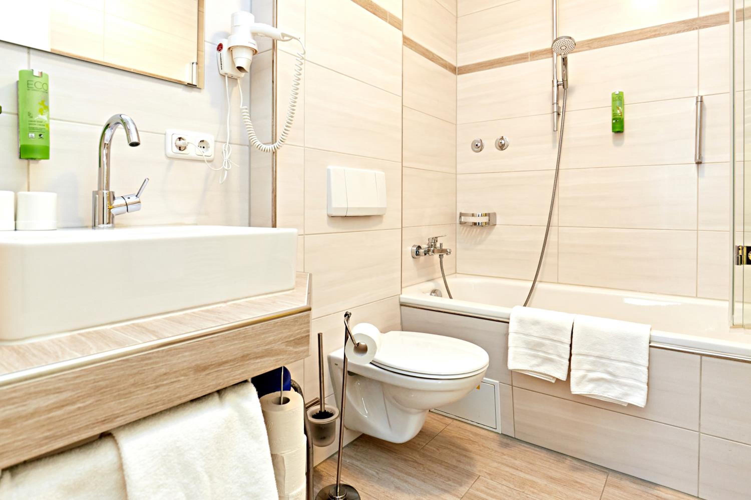 Two-Bedroom Suite - Photo 9