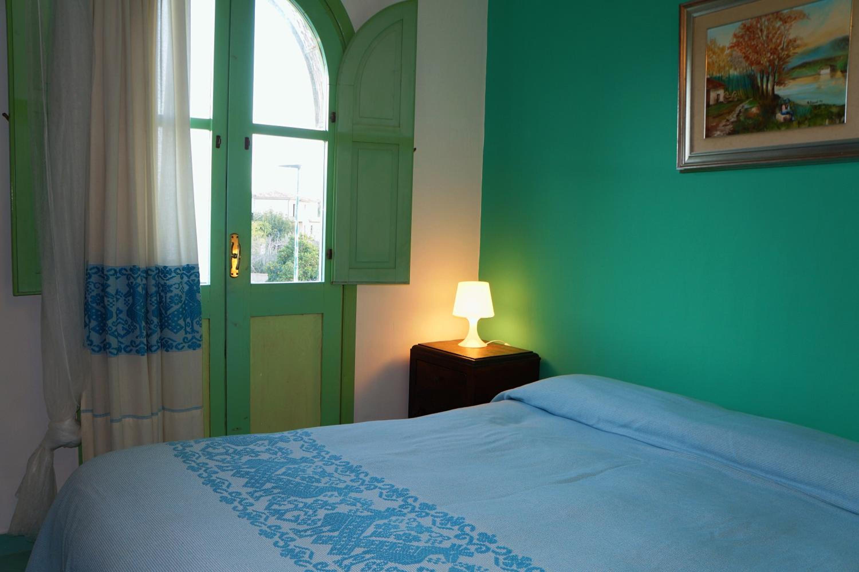 Two-Bedroom Apartment - Photo 1