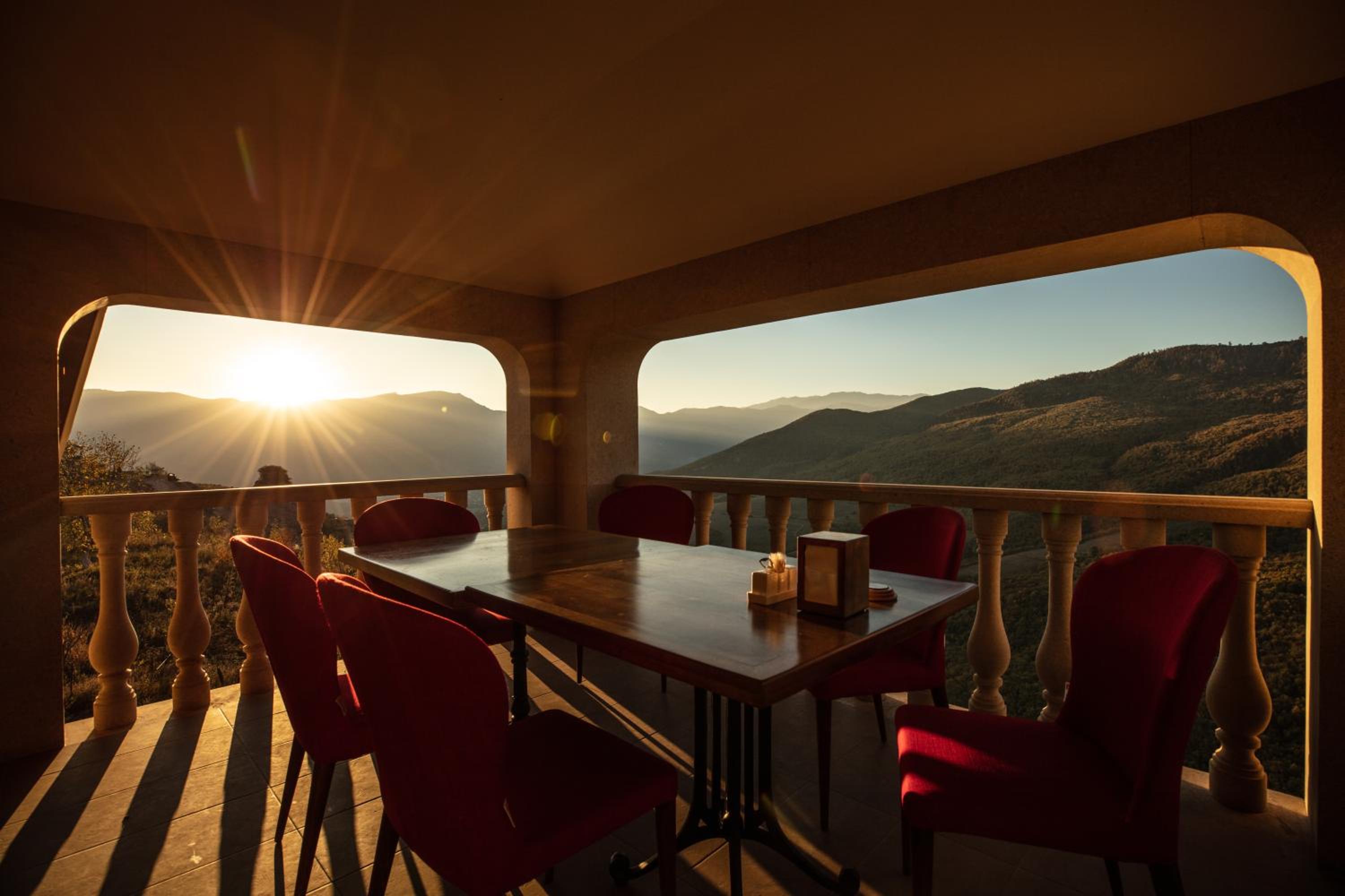 Double Room with Mountain View
