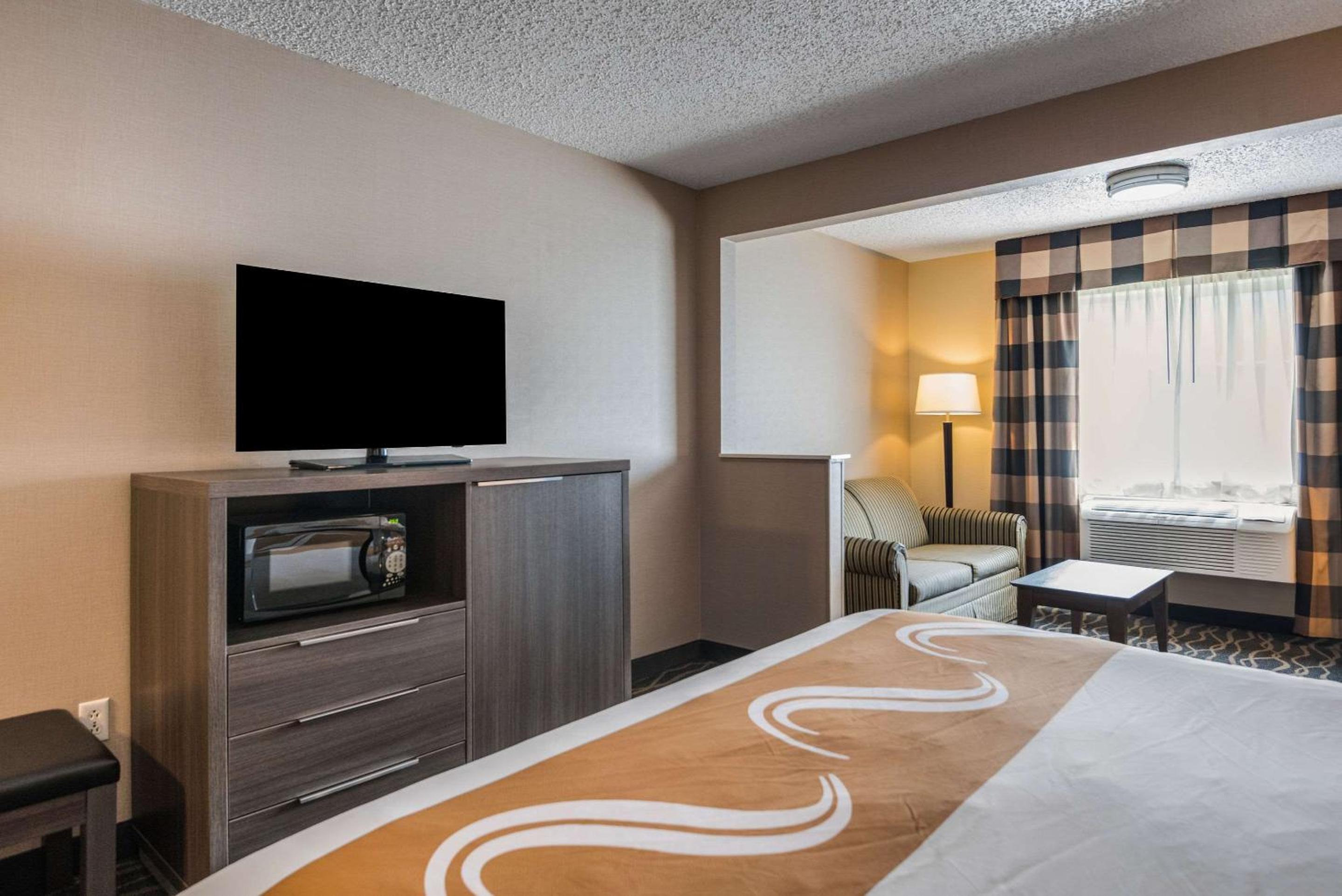 King Suite with Sofa Bed - Photo 3