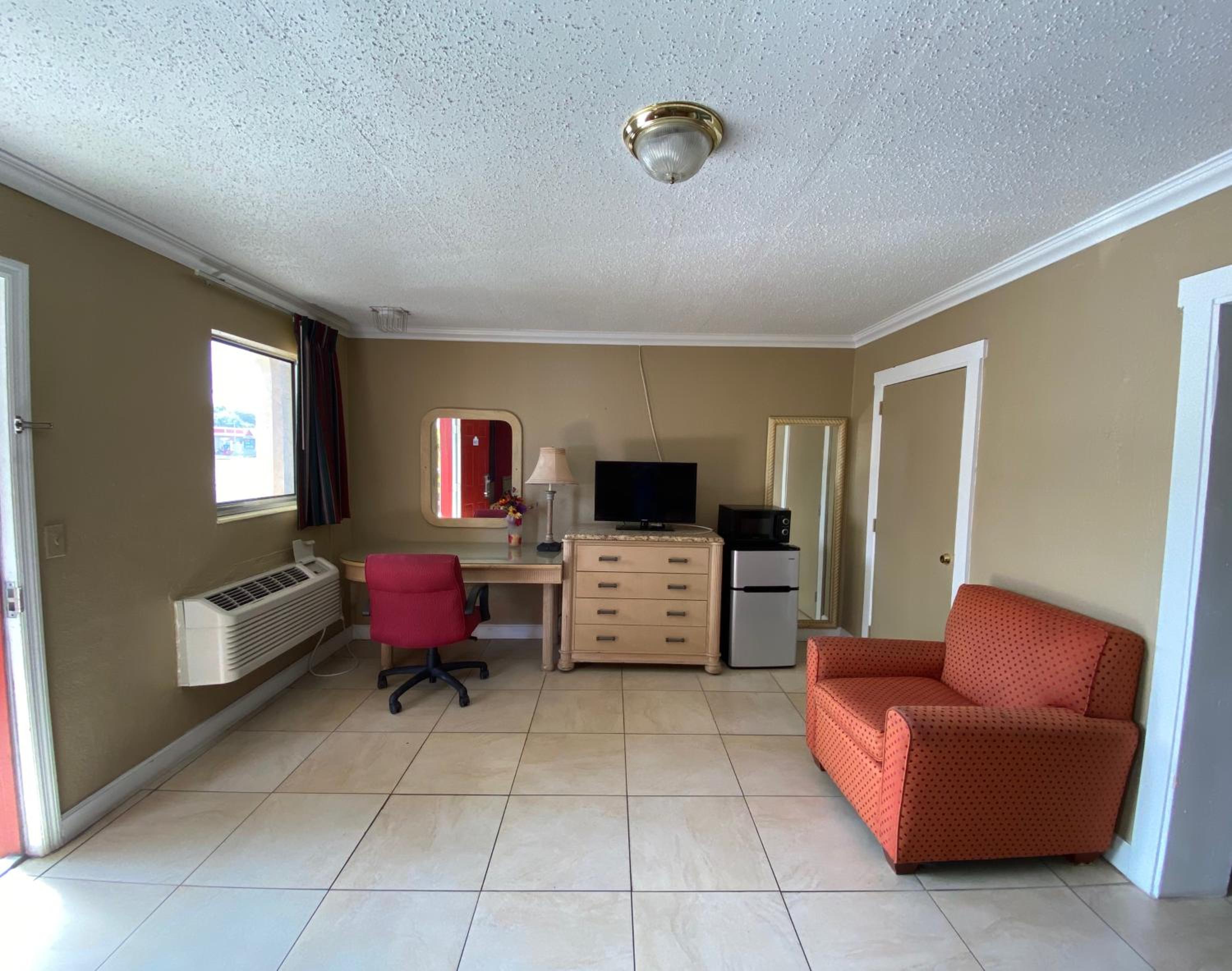 Double Room with Two Double Beds - Non-Smoking photo 1