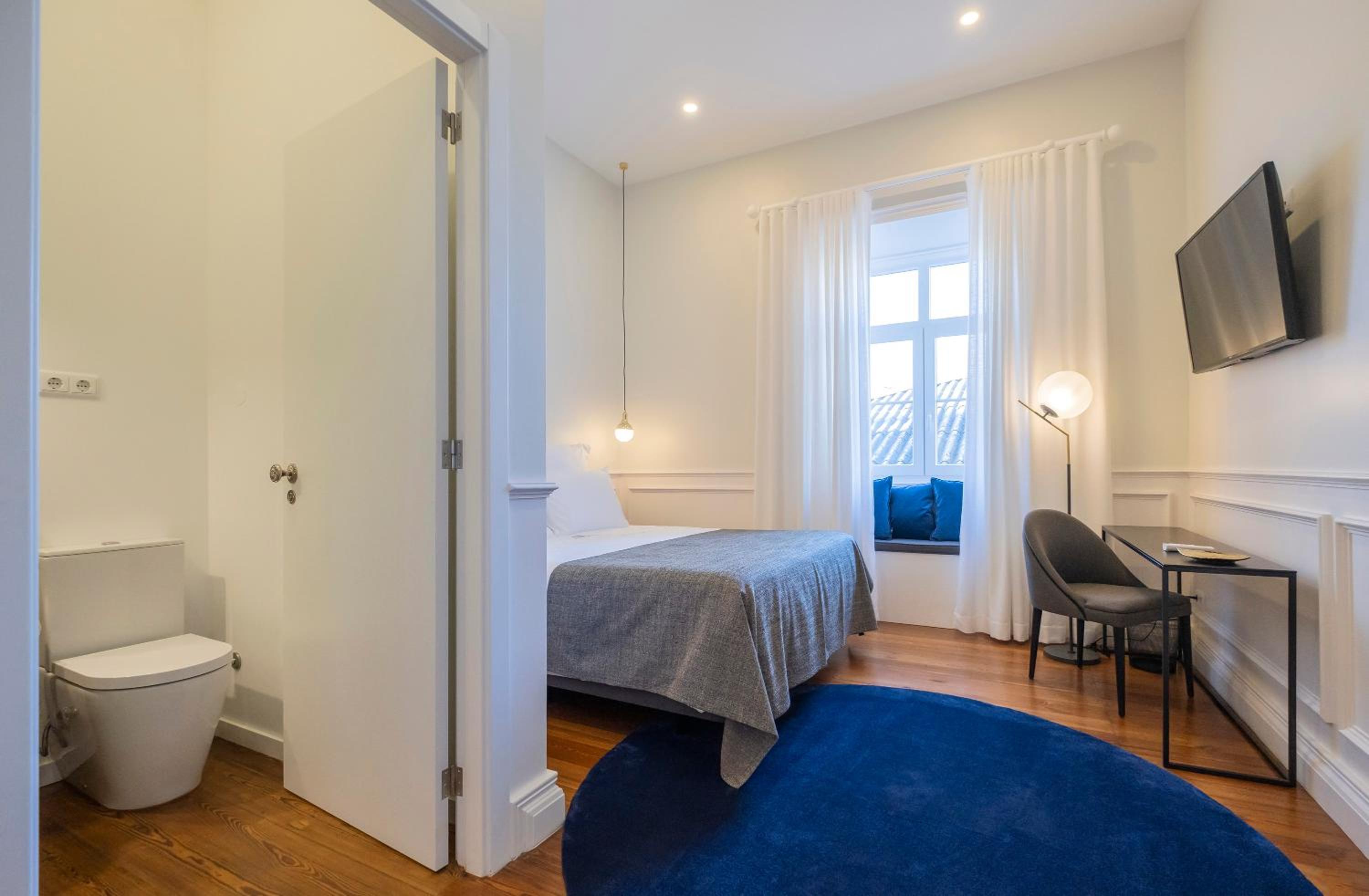 Queen Room