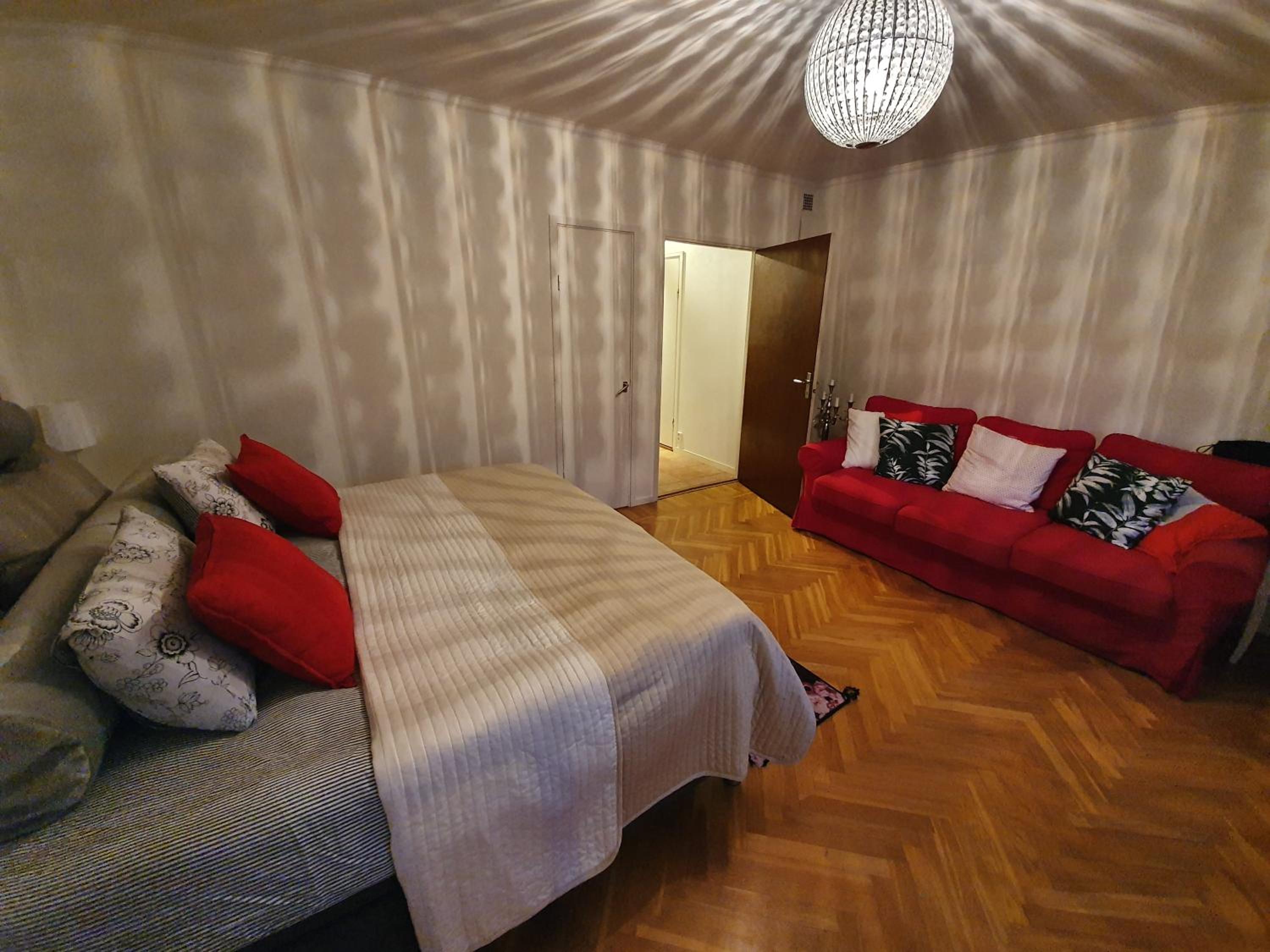 Two-Bedroom Apartment - Photo 6
