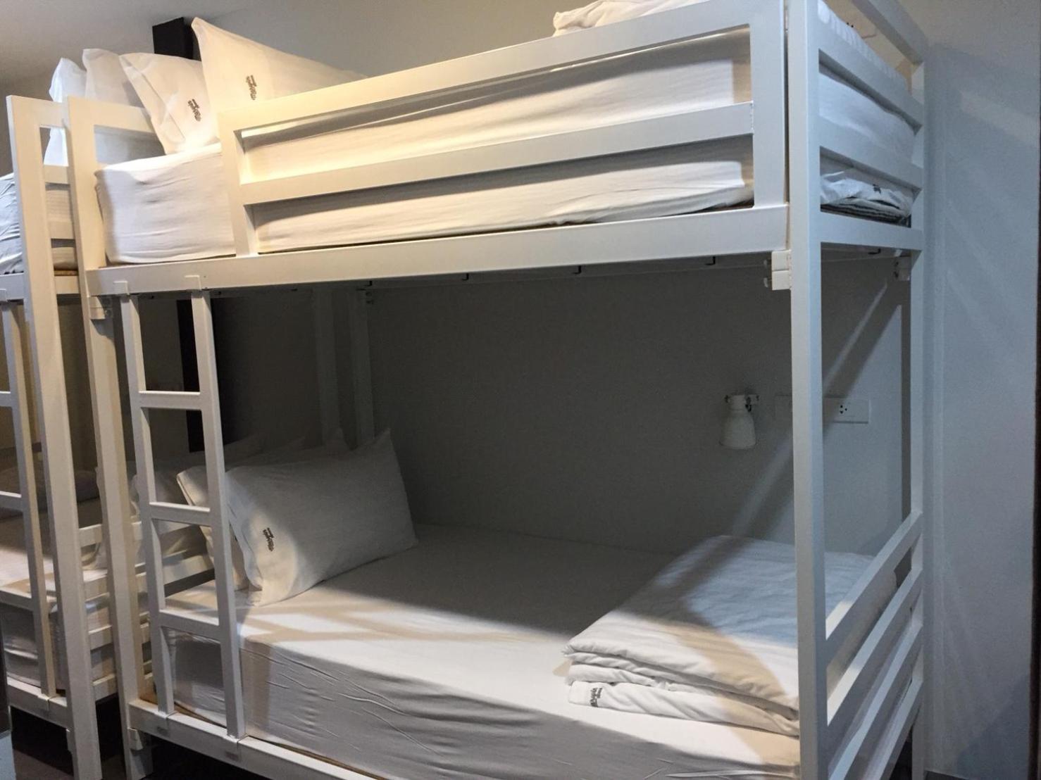 4-Bed Mixed Dormitory Room photo 2