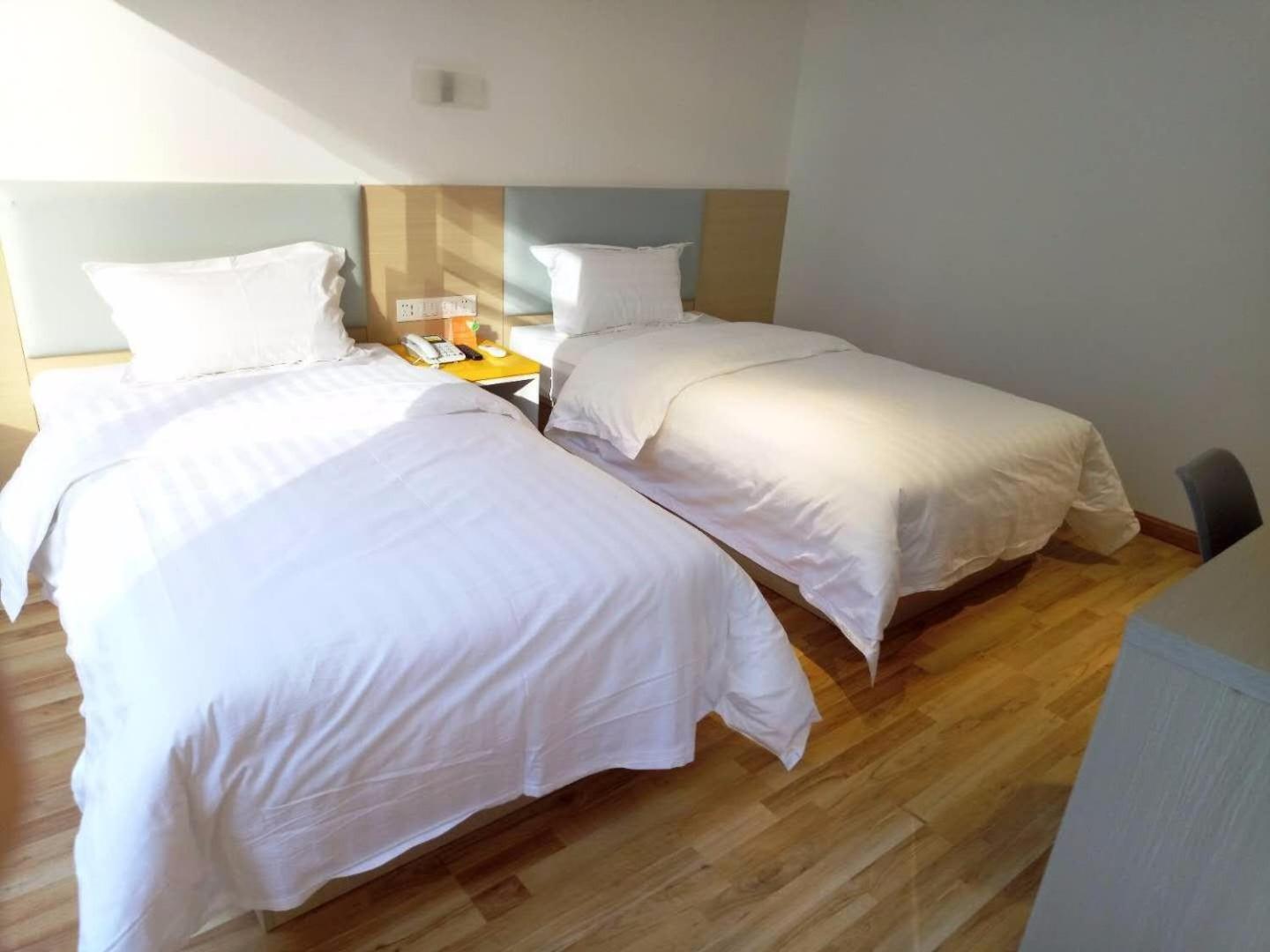 Twin Room photo 1