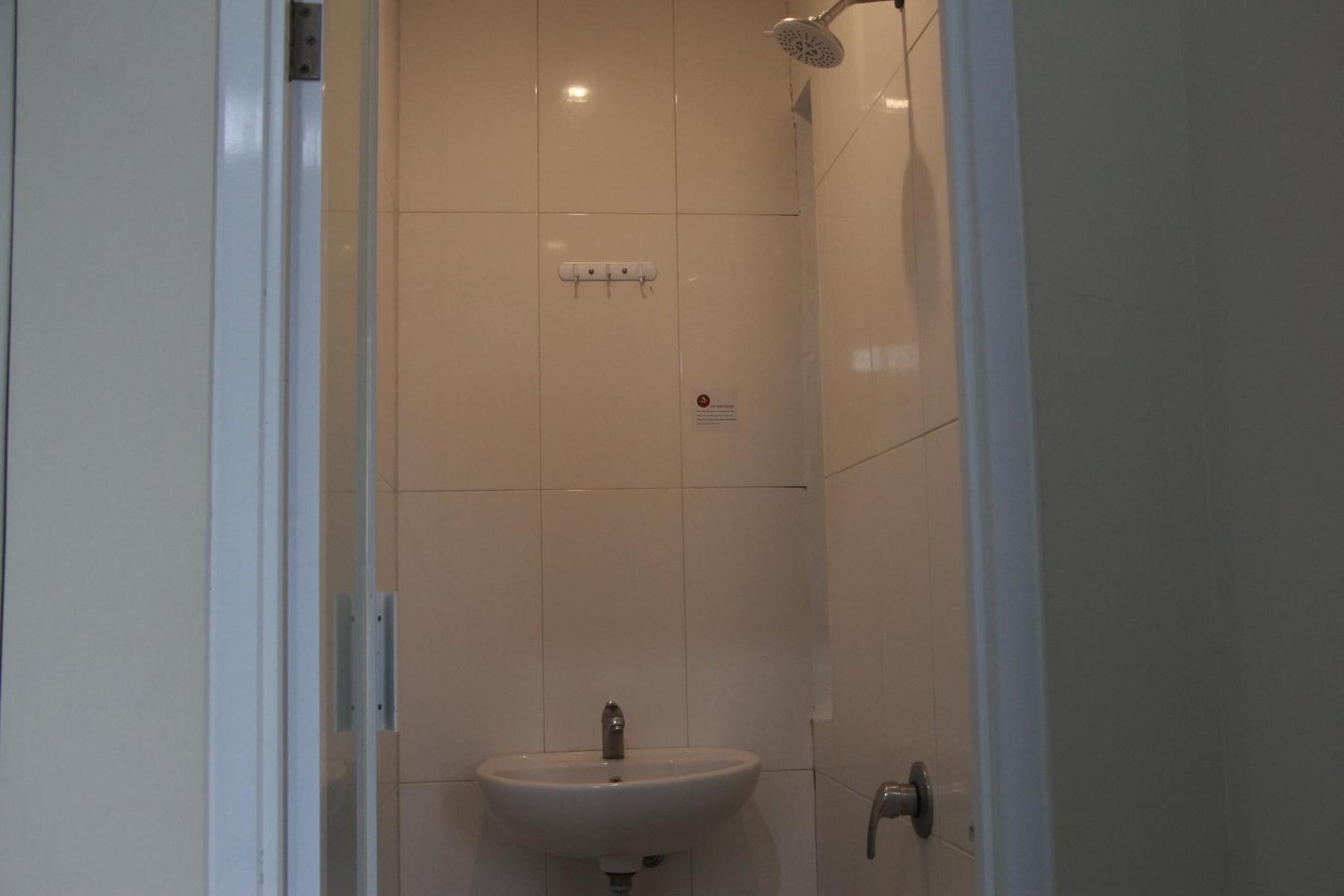 4-Bed Female Dormitory Room photo 2