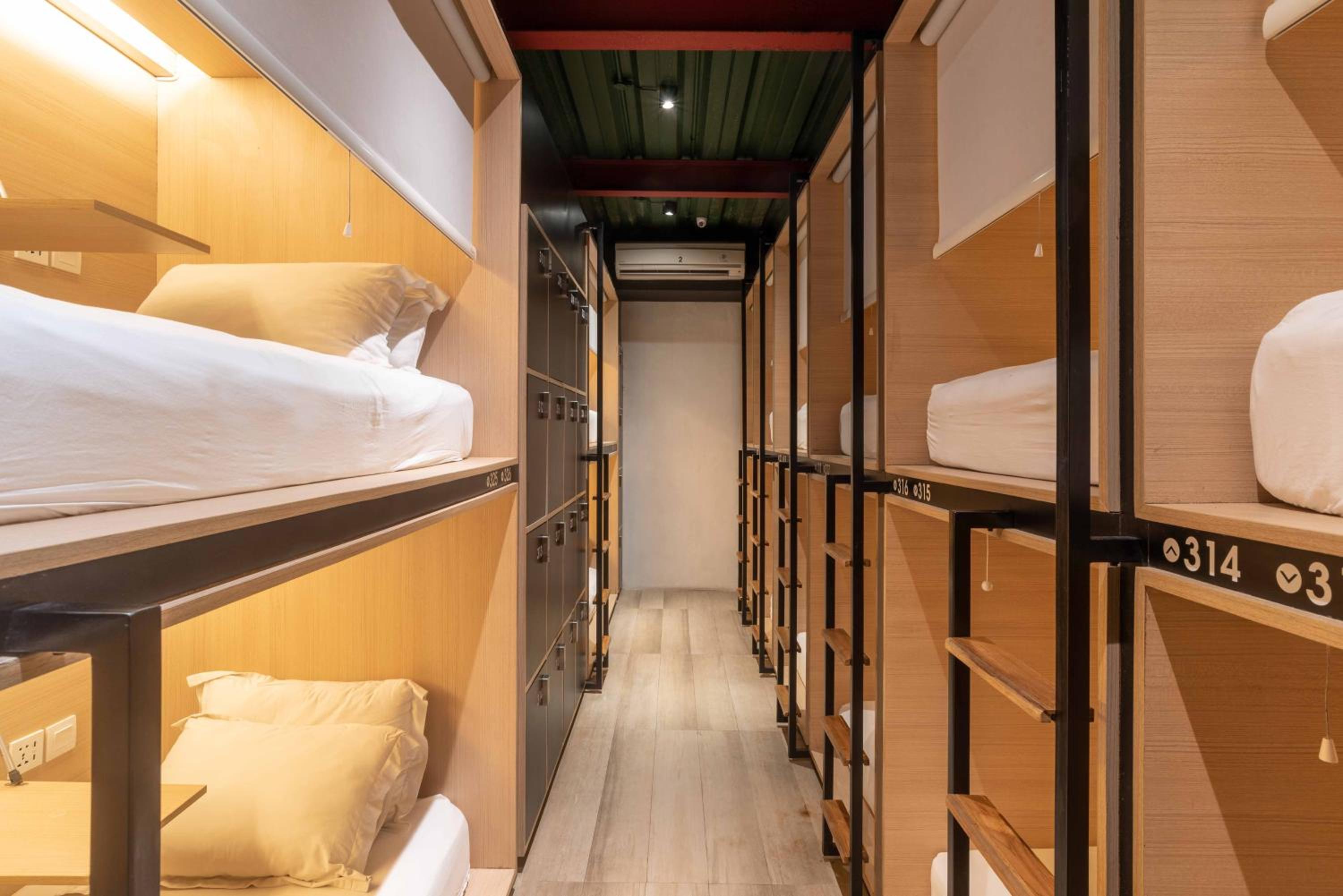 Bunk Bed in Mixed Dormitory Room photo 2