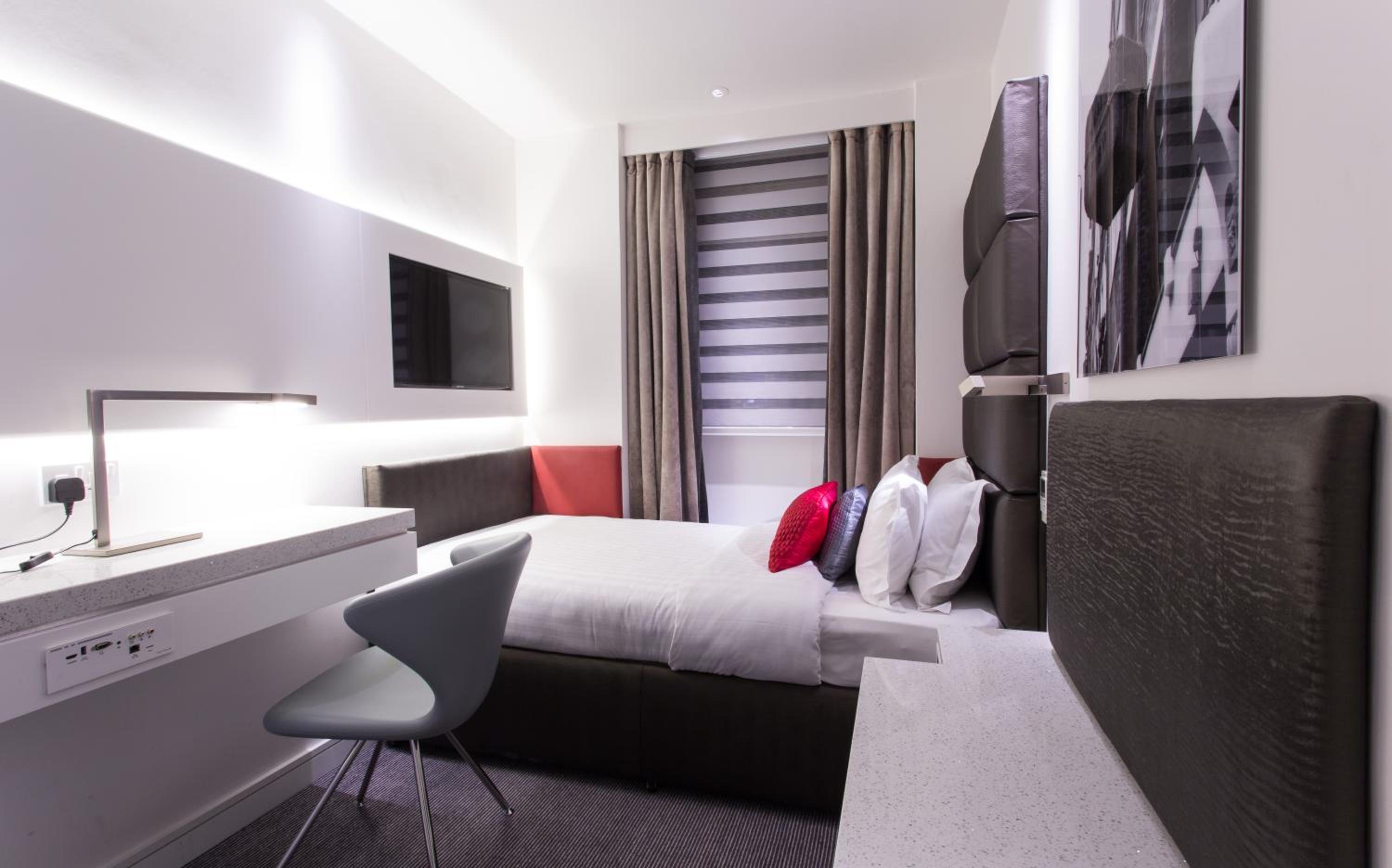 Single Room photo 2