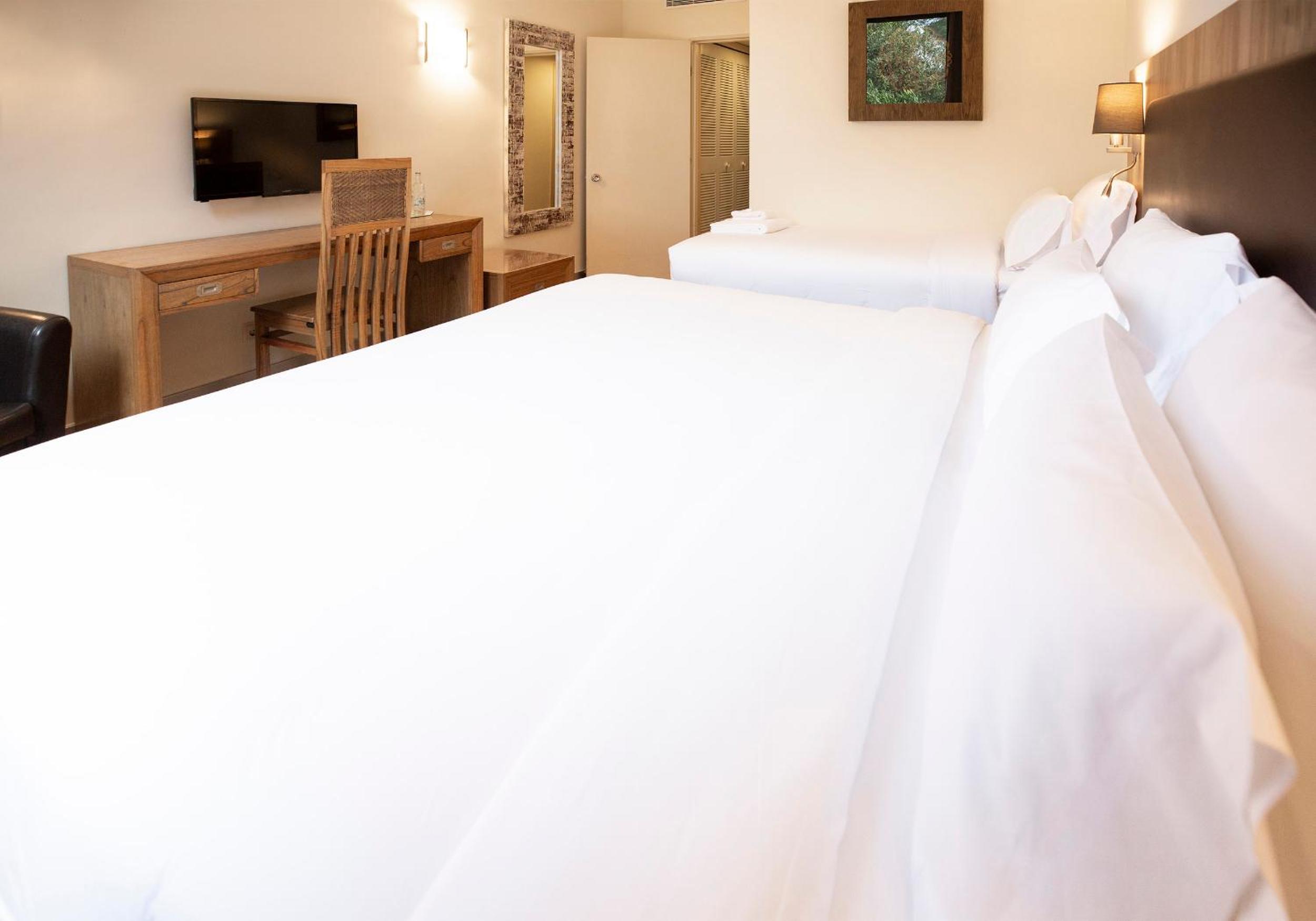 Doble Estándar con Cama Extra