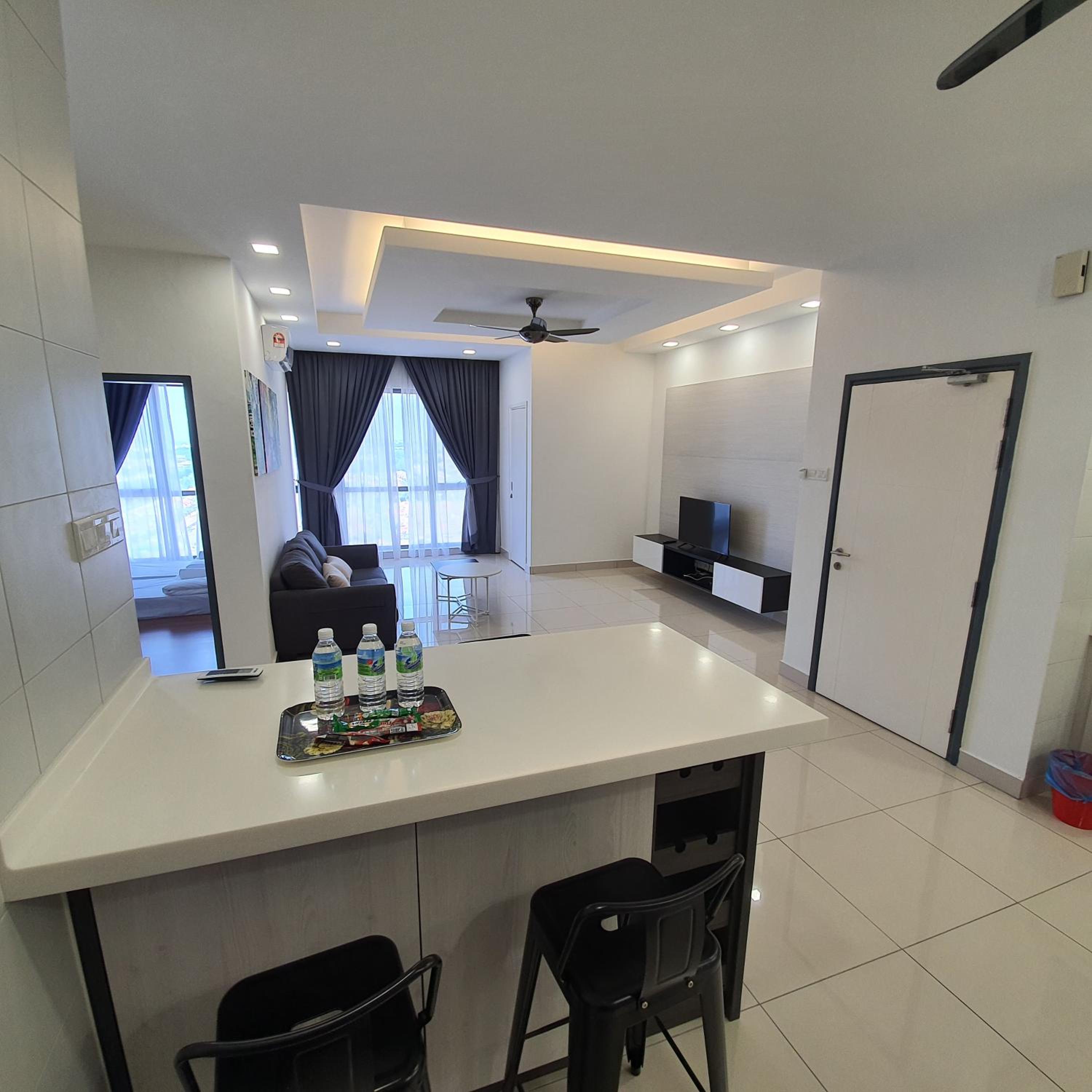Superior Family Room - Photo 10