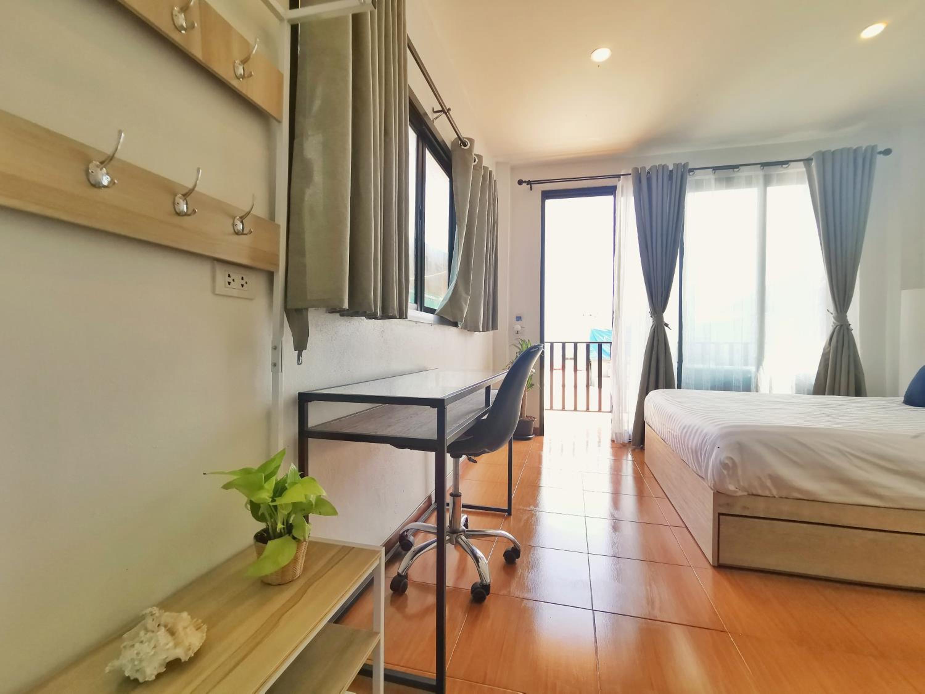 Three-Bedroom House - Photo 74