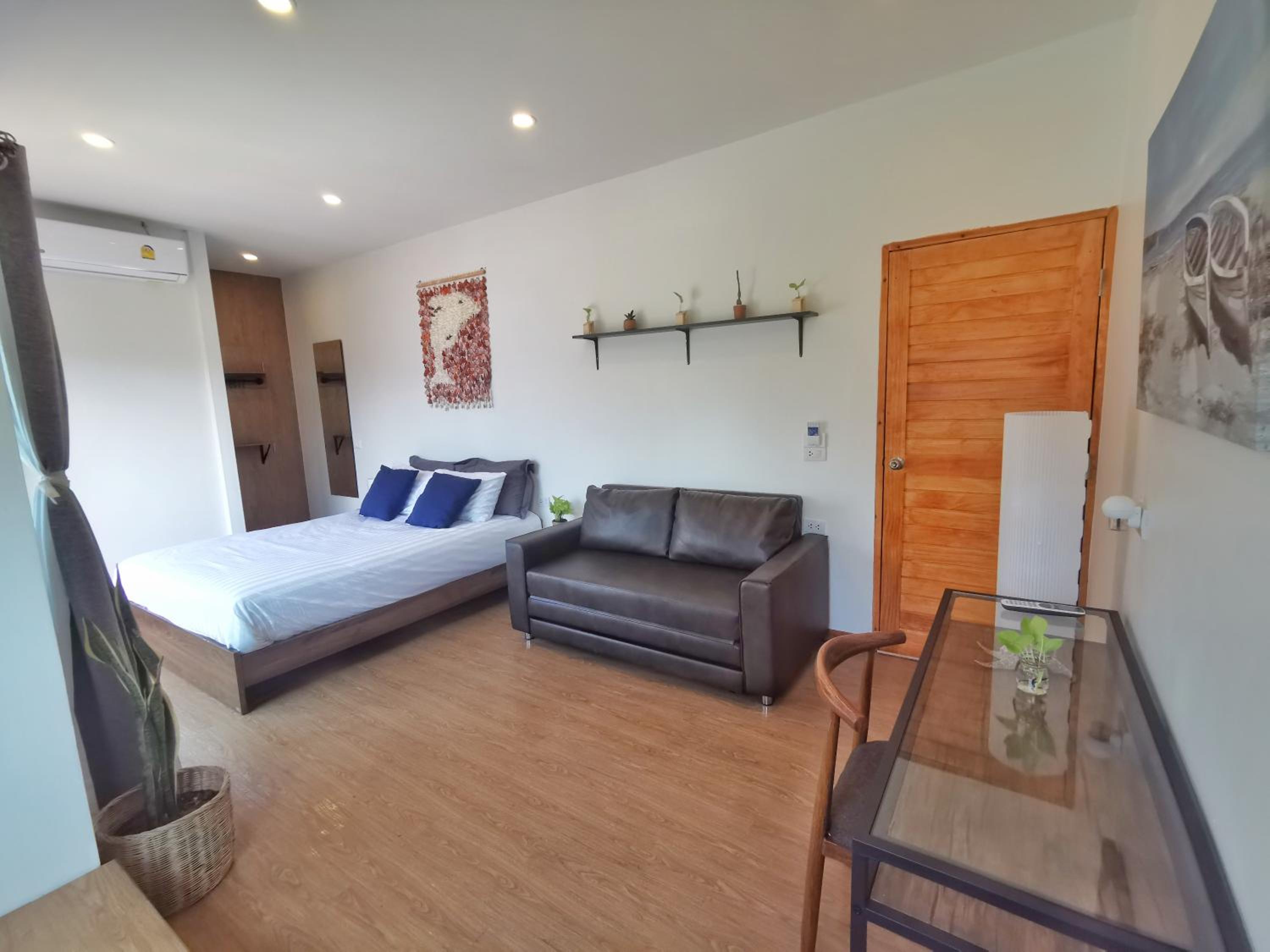 Three-Bedroom House - Photo 73