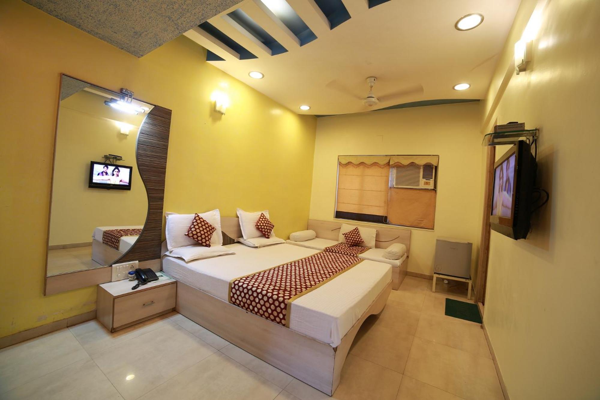 Deluxe Ac Room - Photo 10