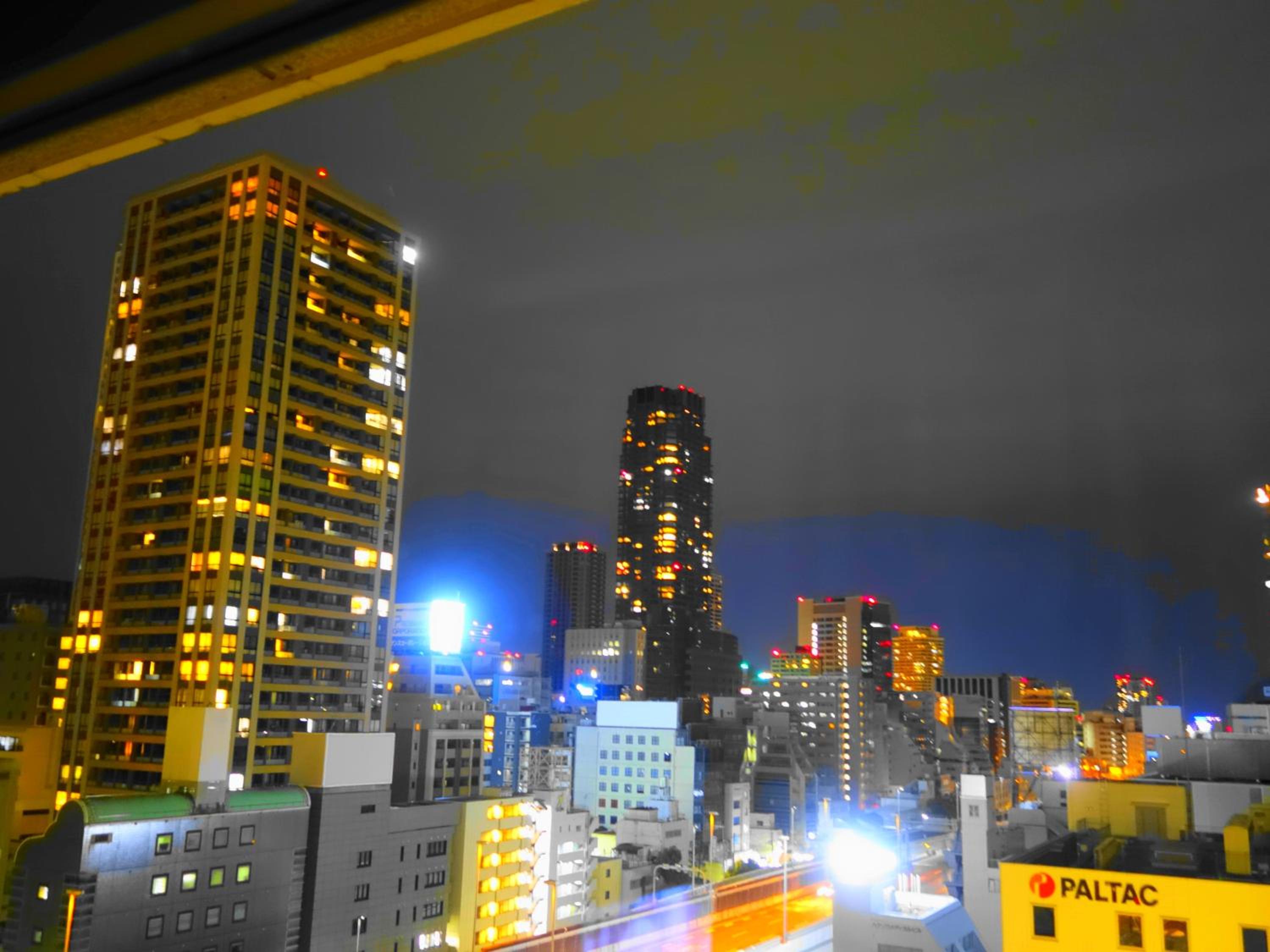 Double Room - Non-Smoking thumbnail 6
