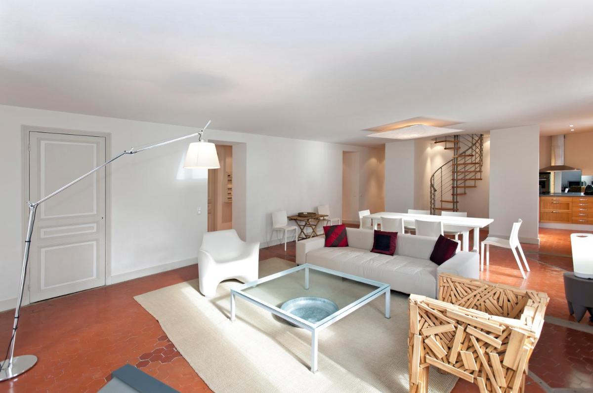 Standard Apartment