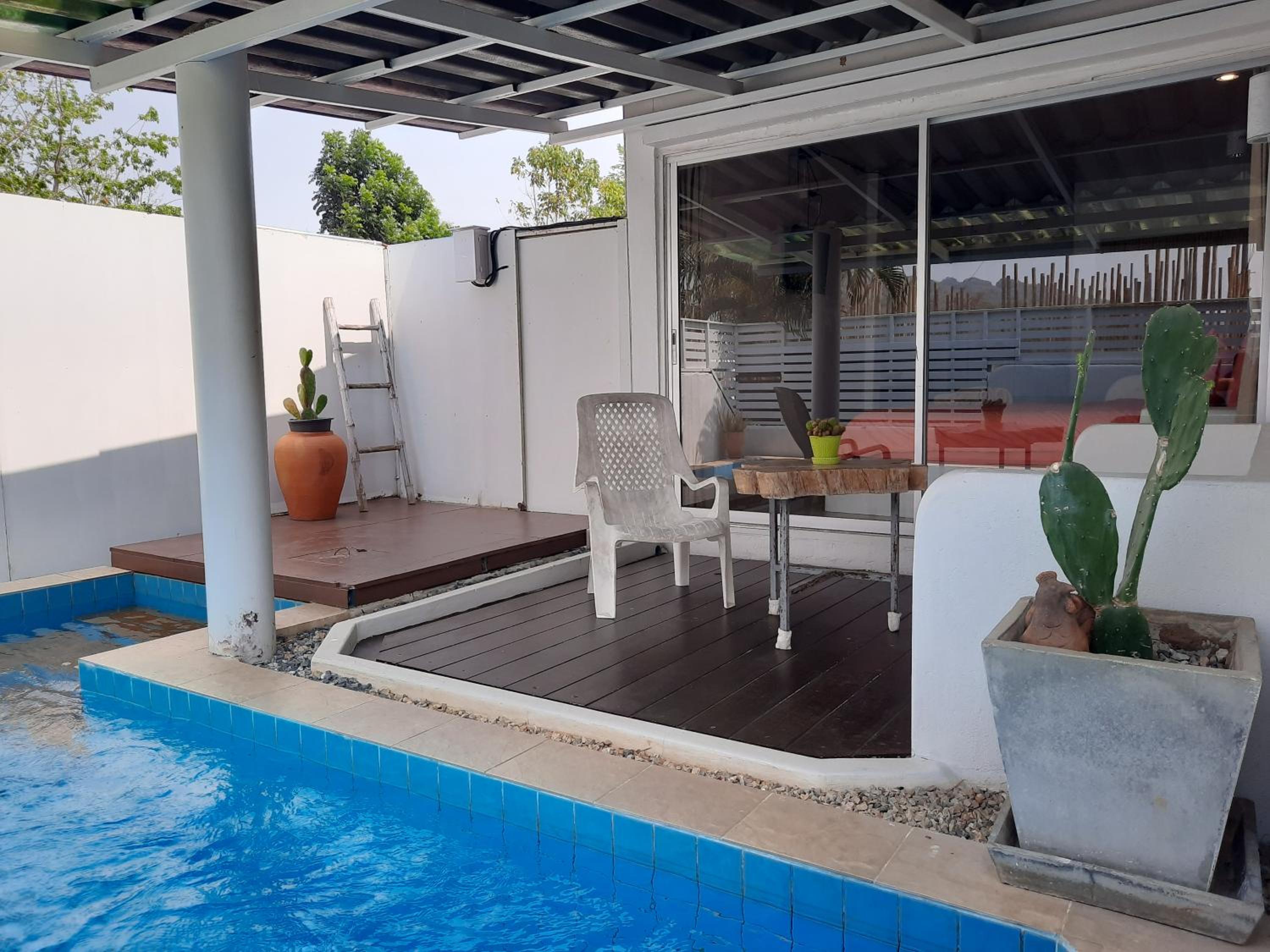 Studio with Private Pool photo 2