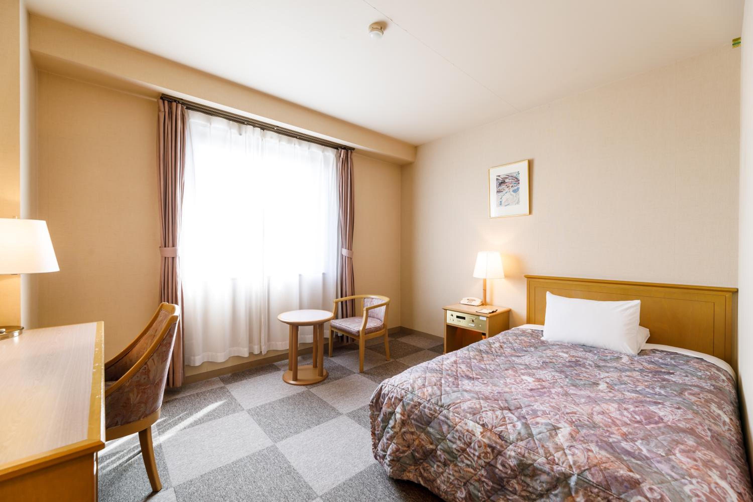 Single Room - Non-Smoking photo 3