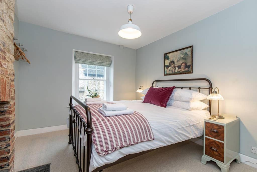 Two-Bedroom House - Photo 3