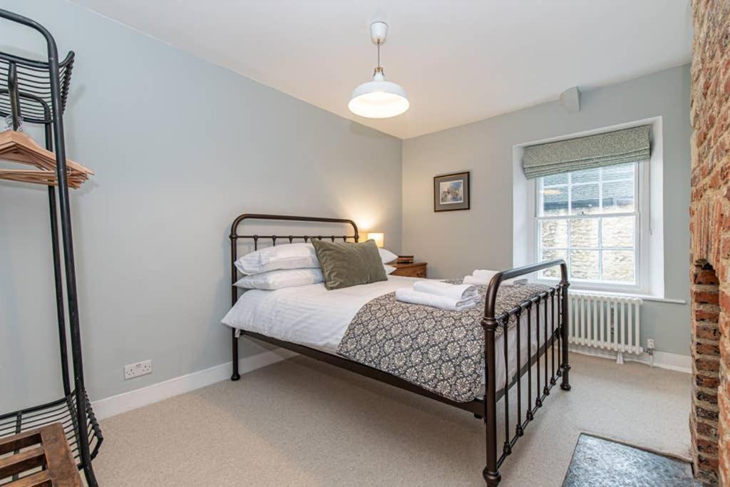 Two-Bedroom House - Photo 6