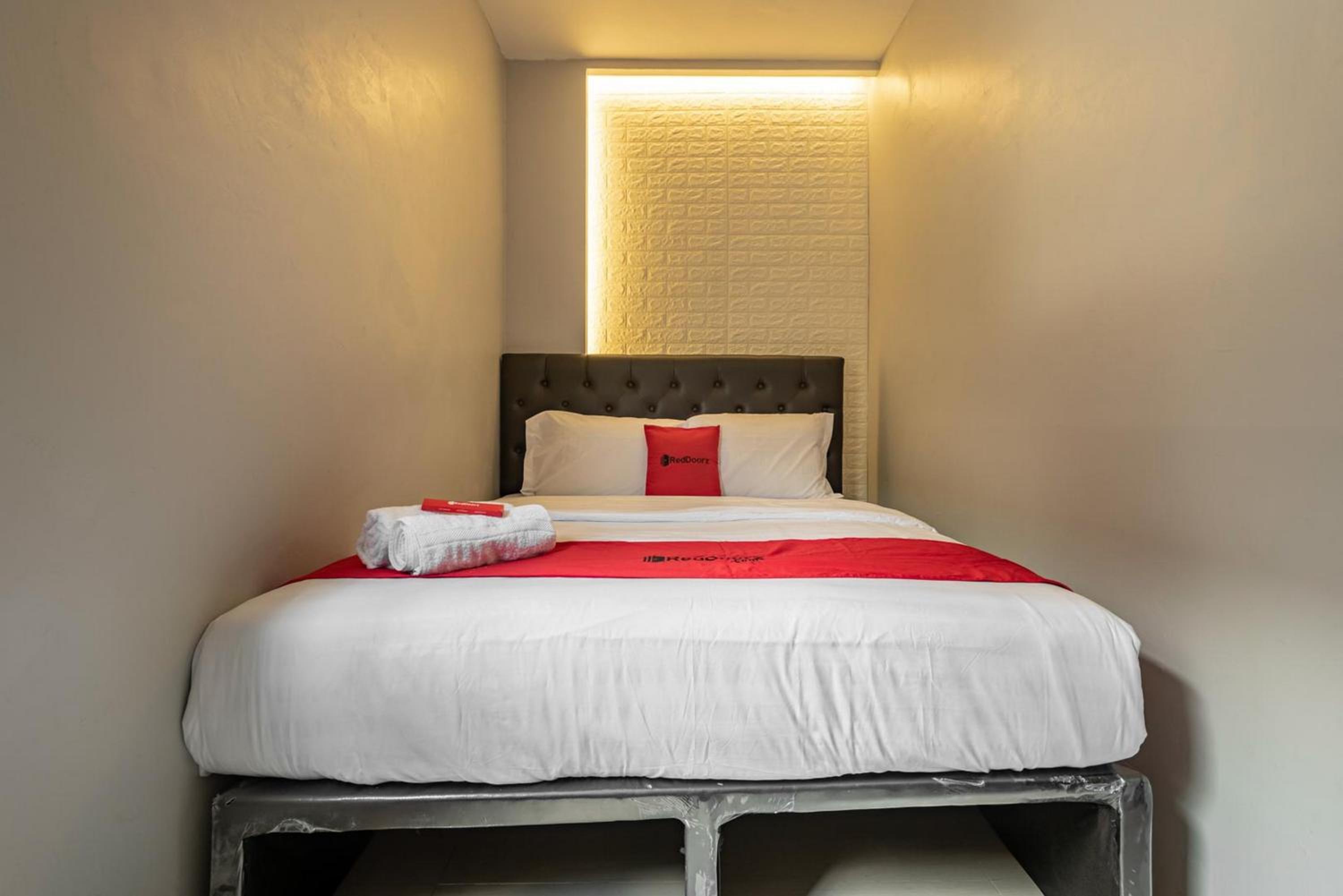 Double Room - Photo 7