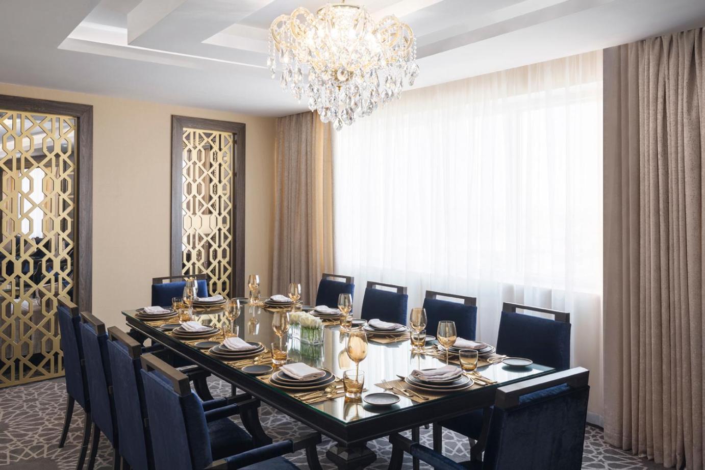 Royal Suite photo 2