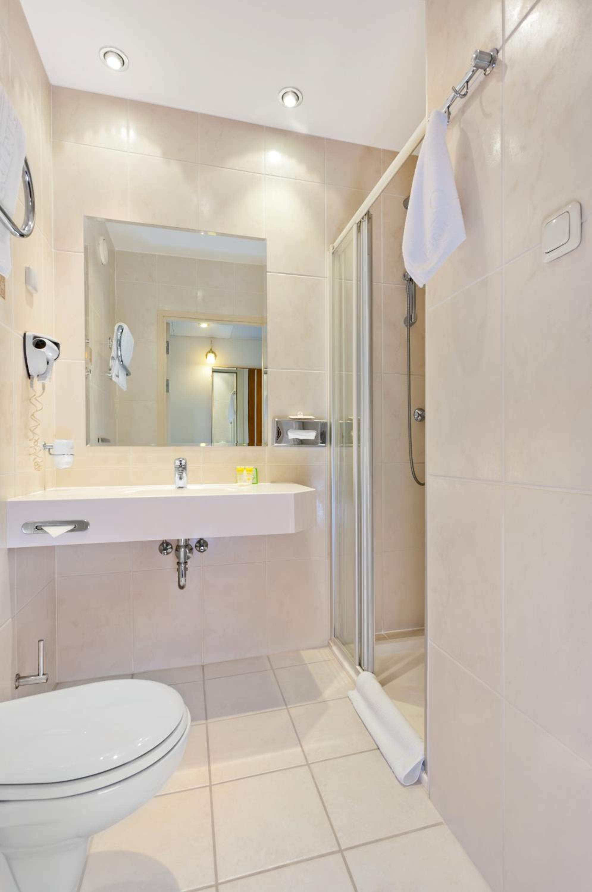 Single Room photo 3