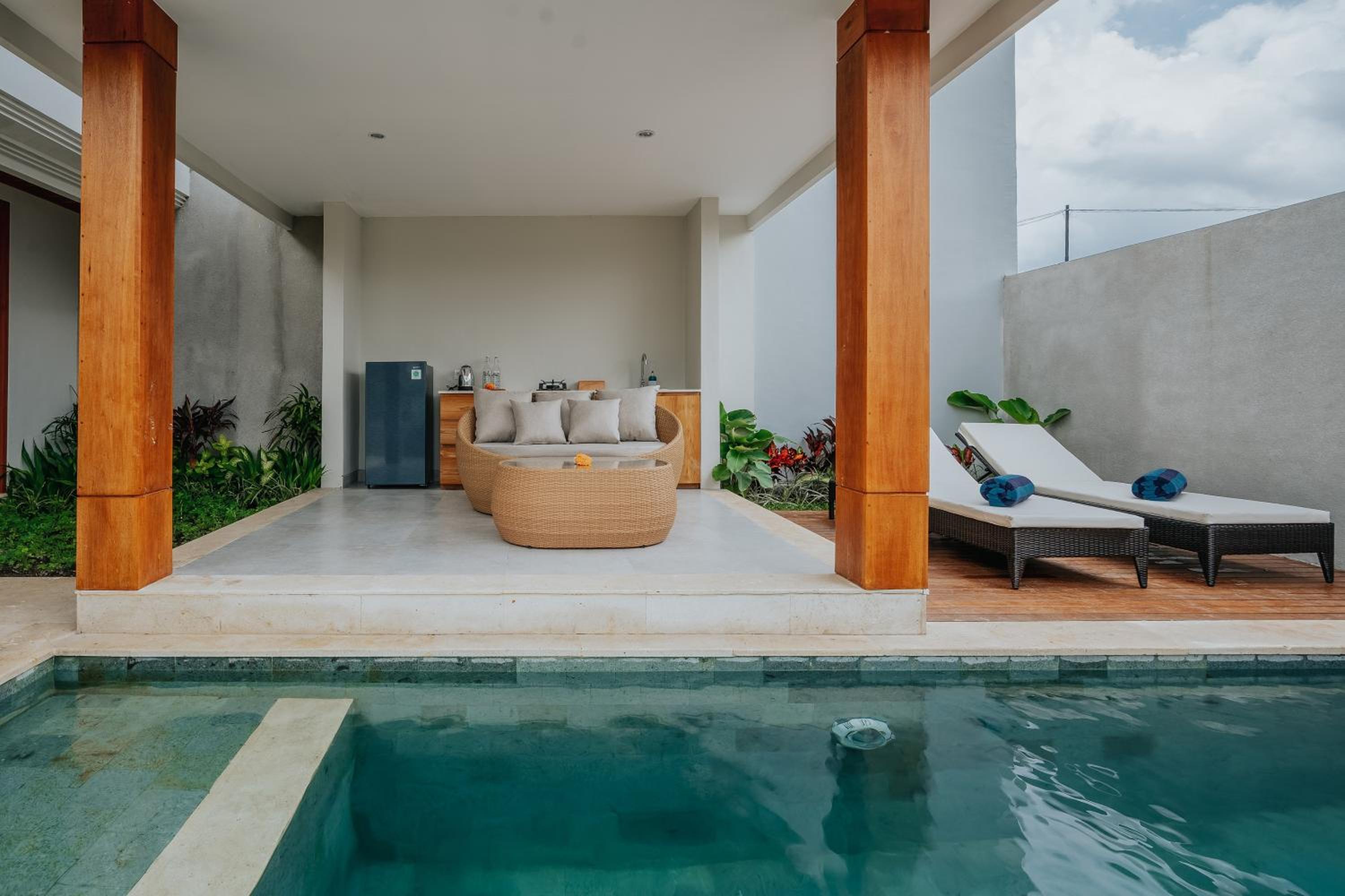 One-Bedroom Private Pool Villa with Free Benefit - Photo 17