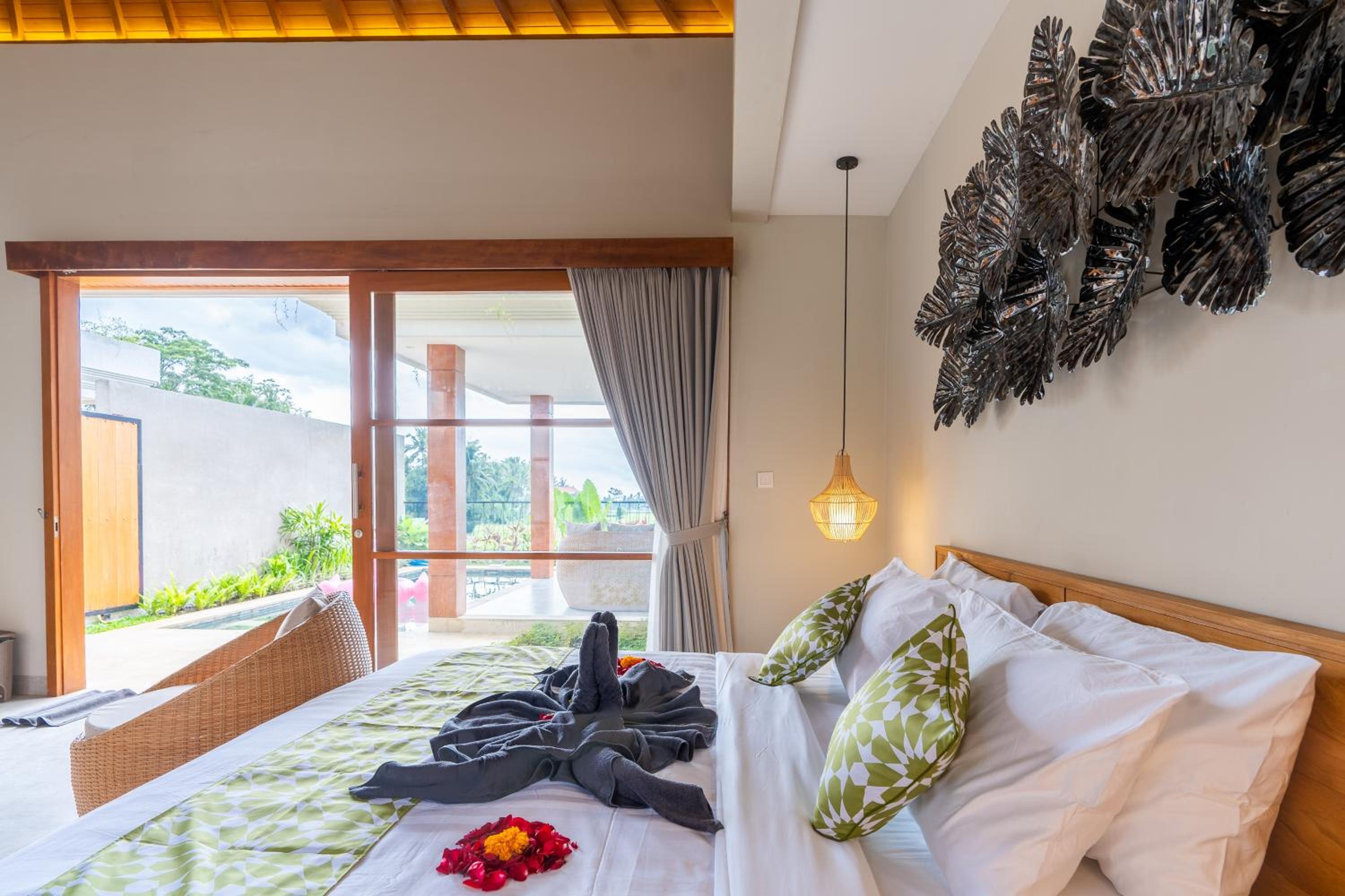One-Bedroom Private Pool Villa with Free Benefit - Photo 11