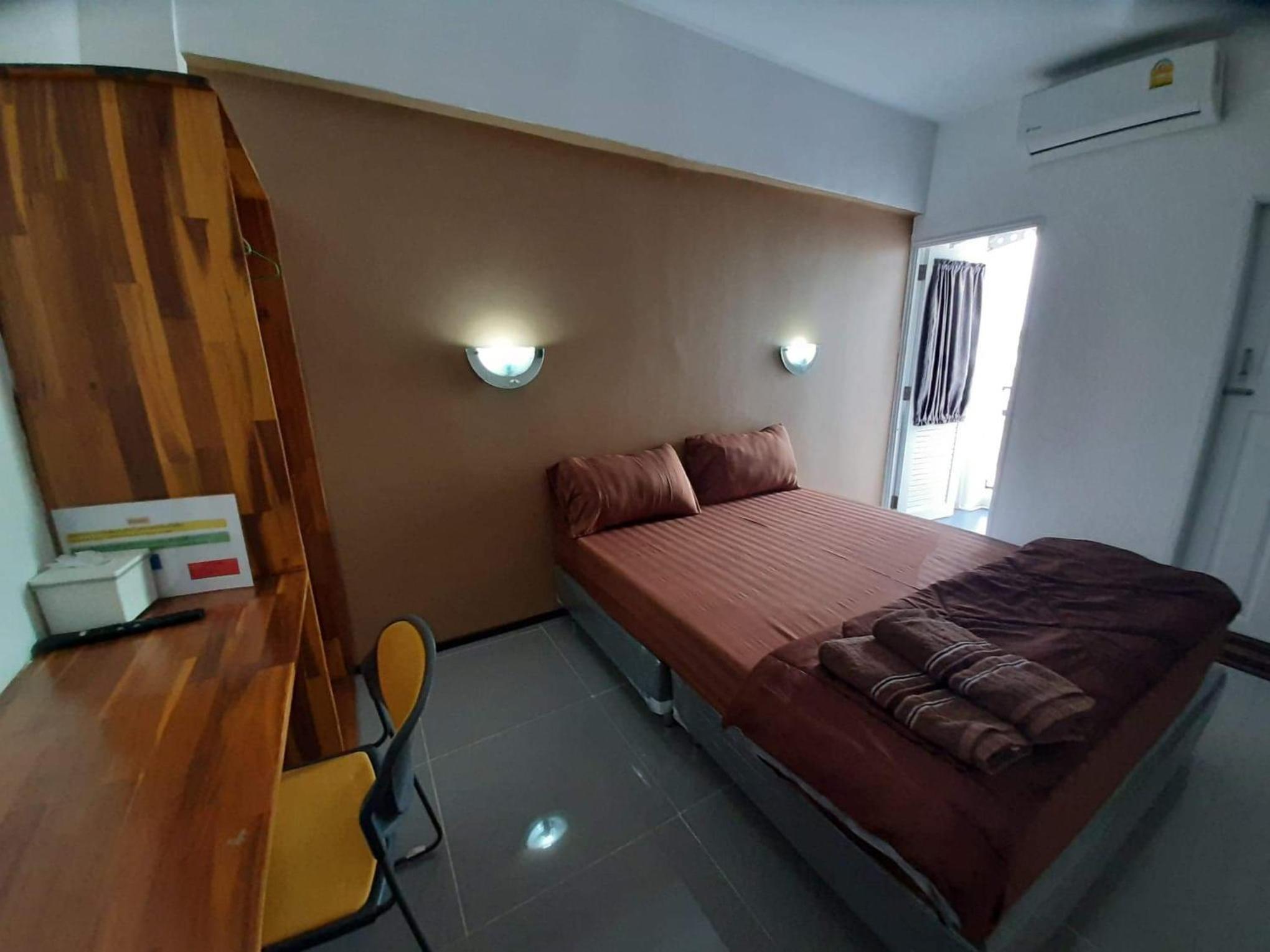 Apartment - Photo 16