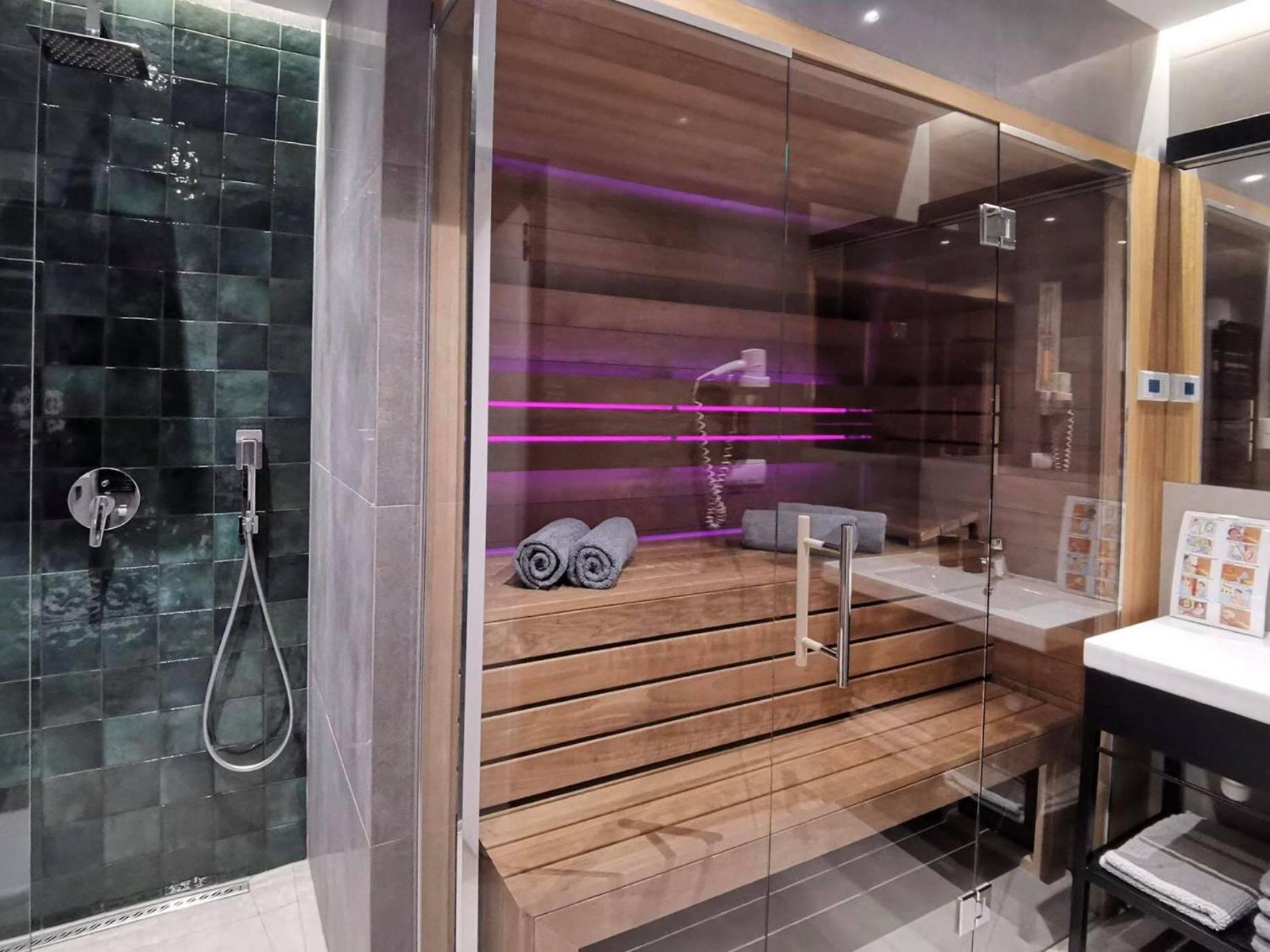 Apartment with Sauna and Jacuzzi - Photo 21