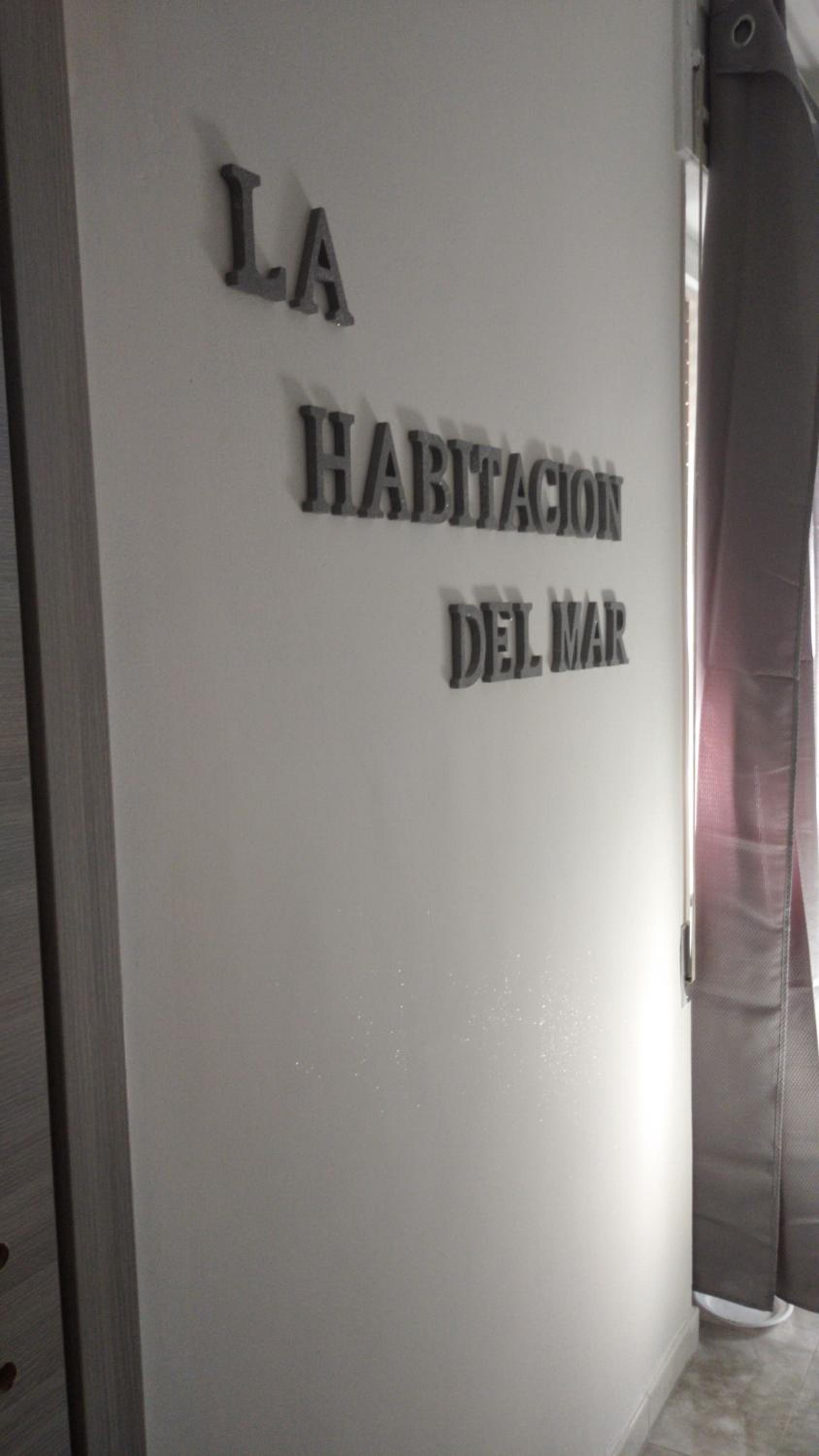 Double Room with Private Bathroom - Photo 4