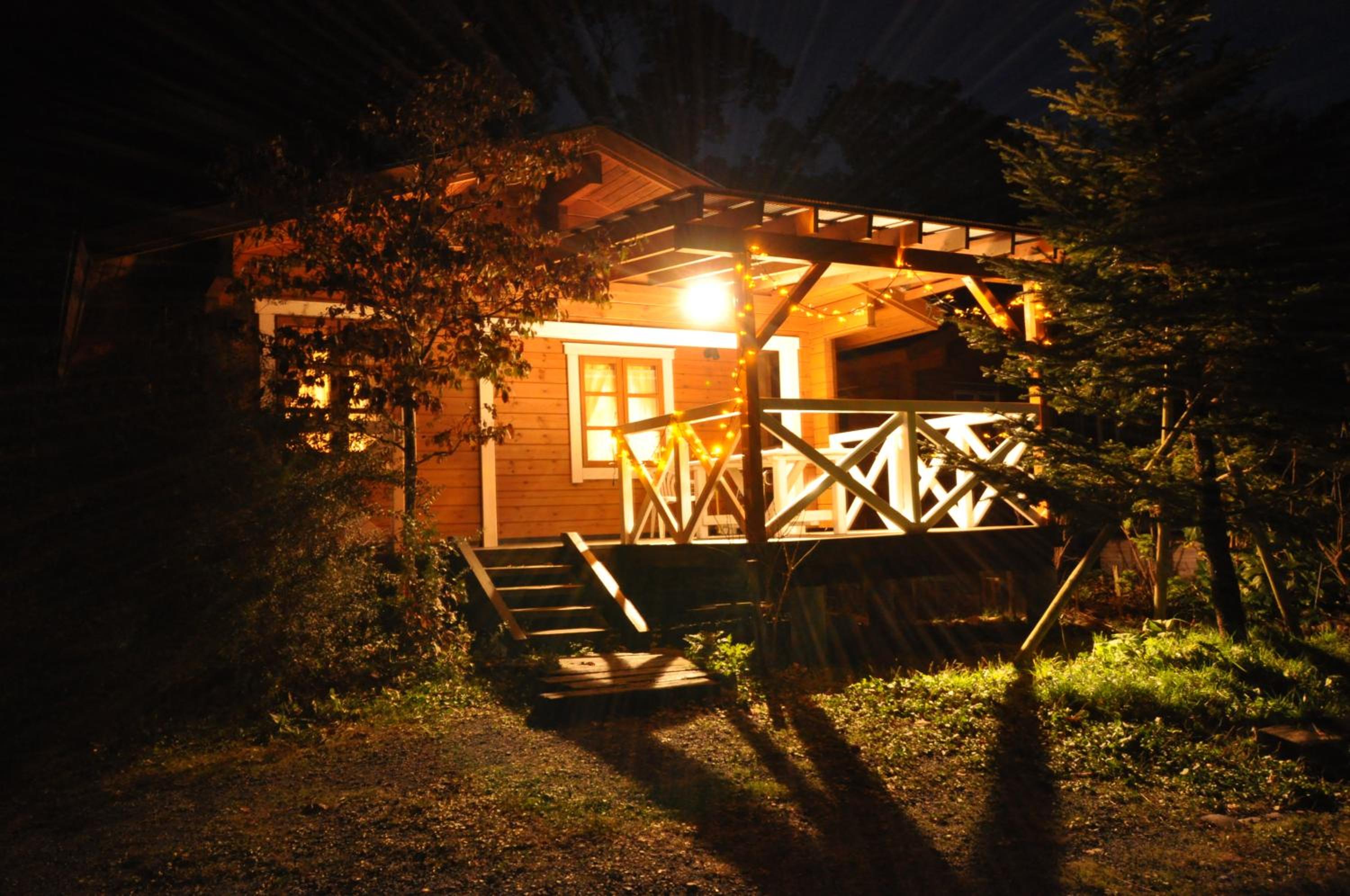 Christmas Cottage White (4 Adults)  - Photo 8
